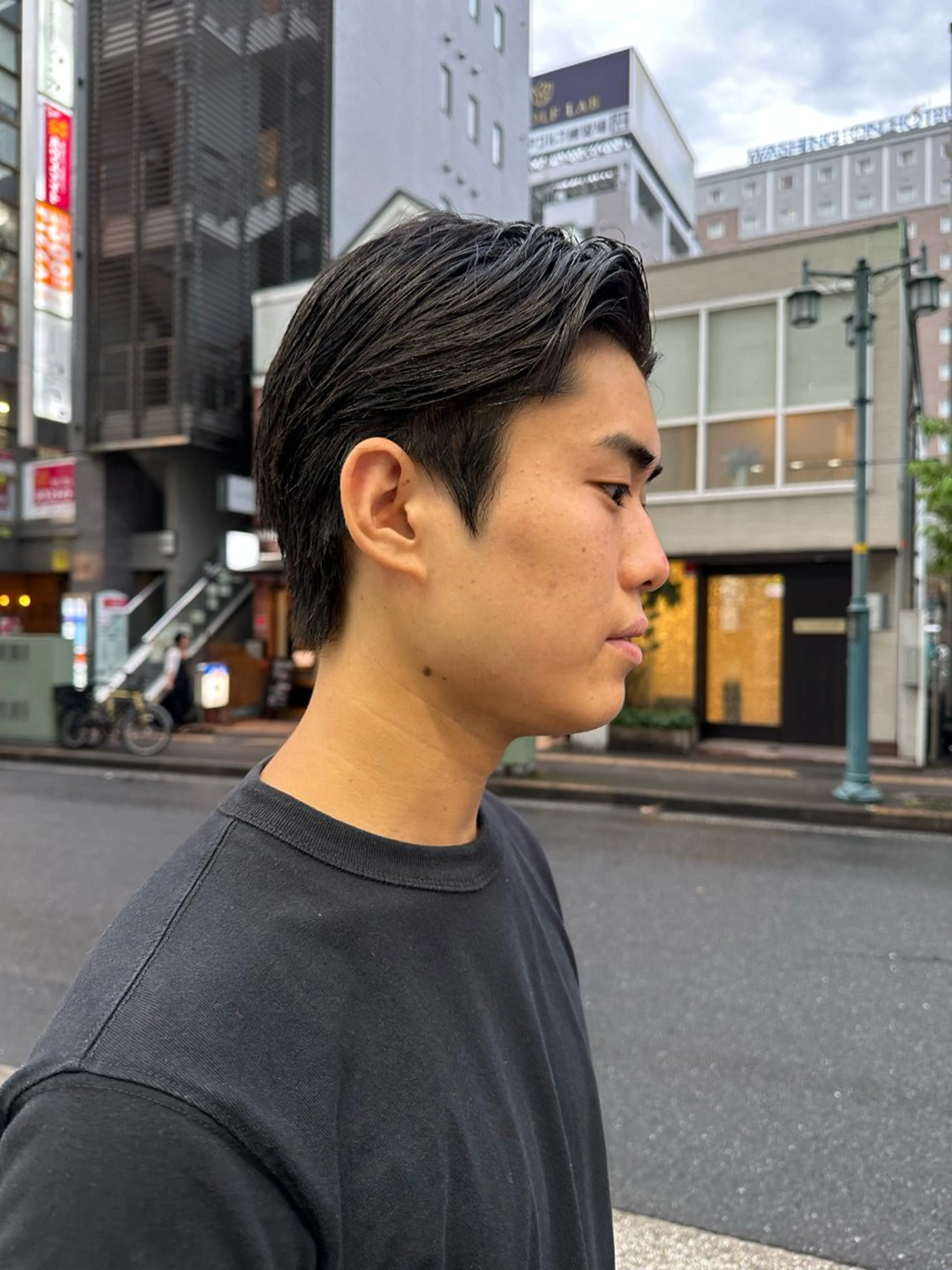 ショート メンズ カット Rei/縦落ち ツイスパ/パーマ特化のヘアスタイル