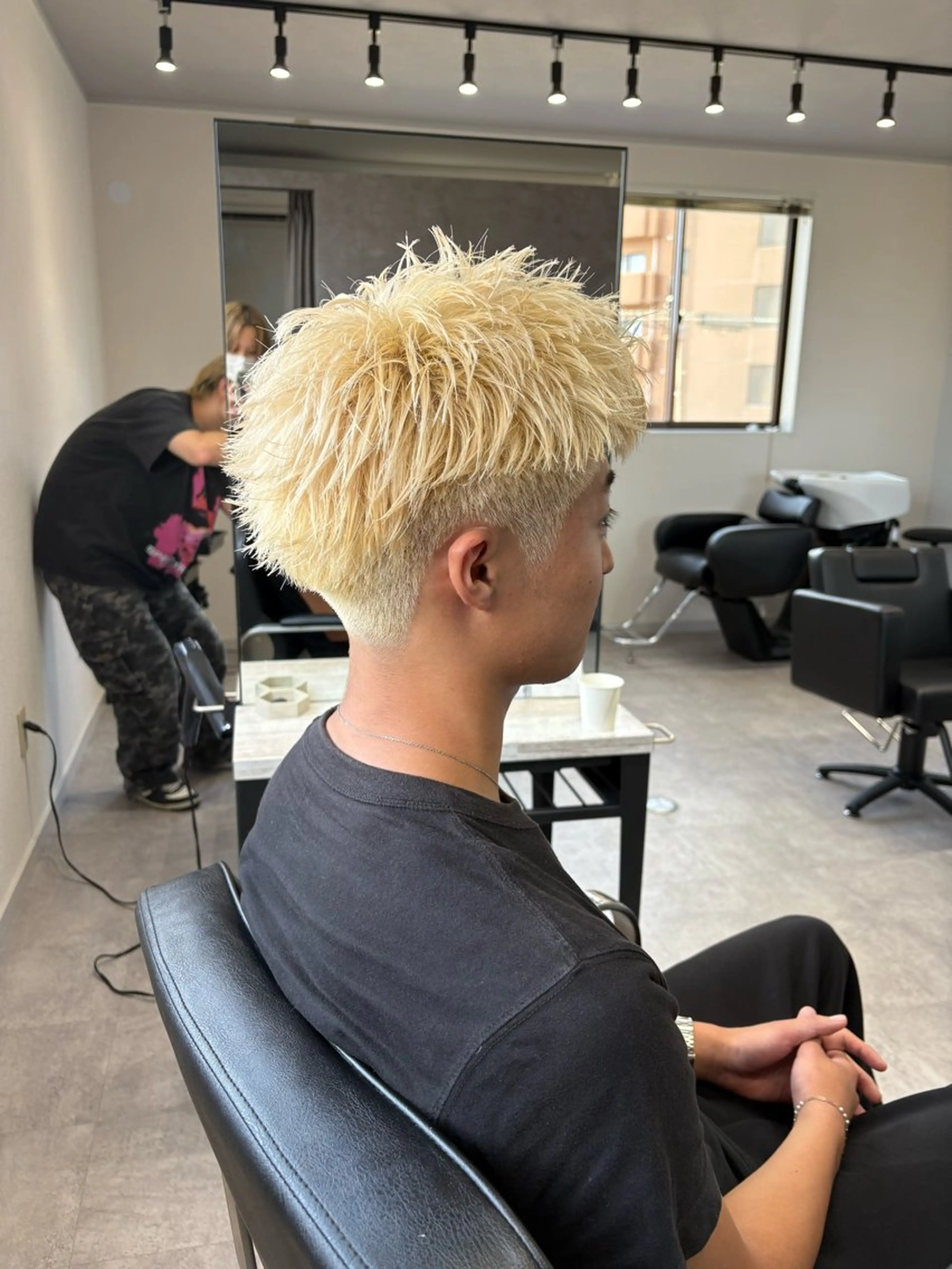 【 メンズ限定 】ケアブリーチ＋カラー＋トリートメント✨️の写真