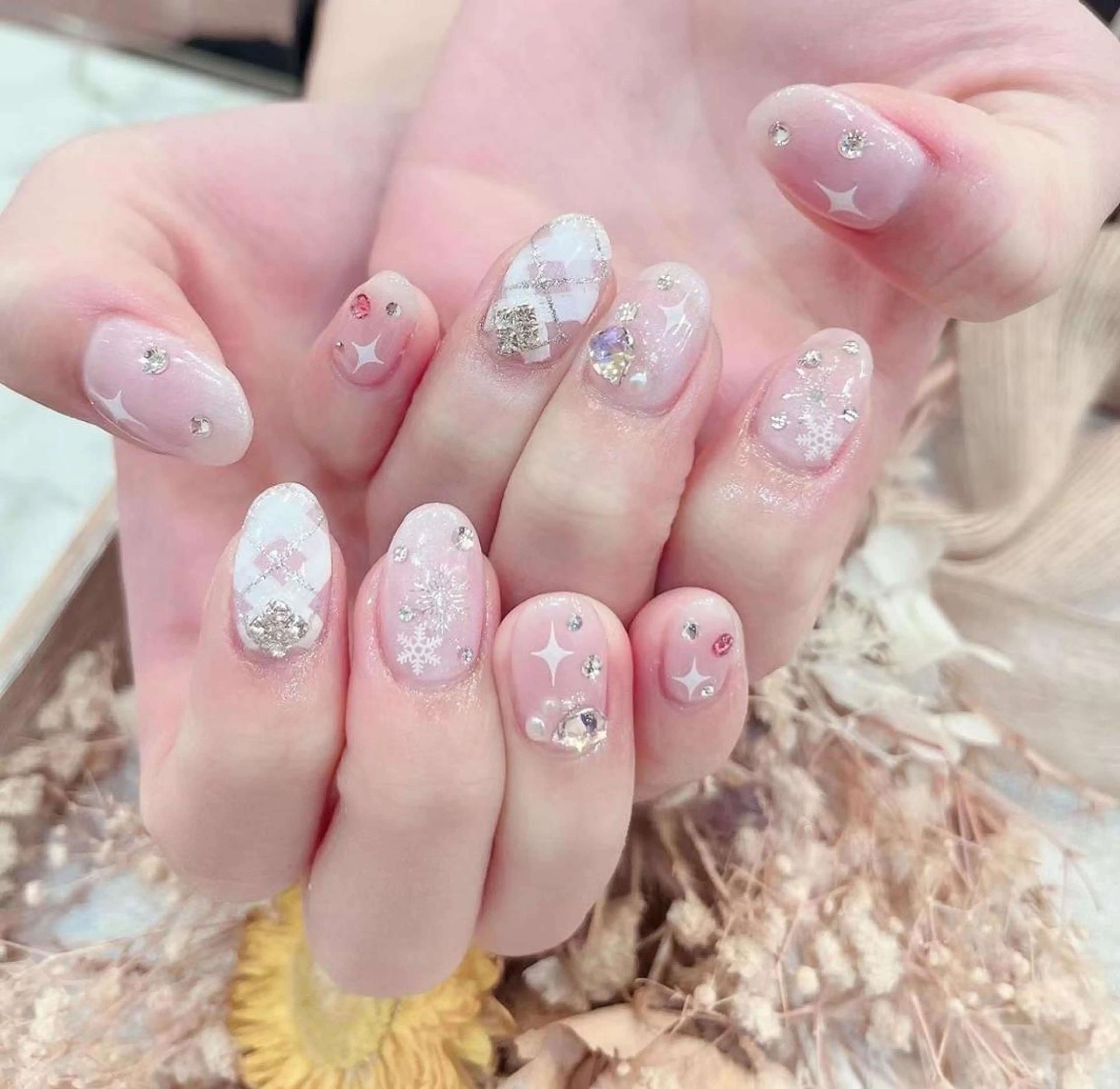 ネイル キラキラネイル ピンク ストーンネイル Babarla Nailのネイルデザイン