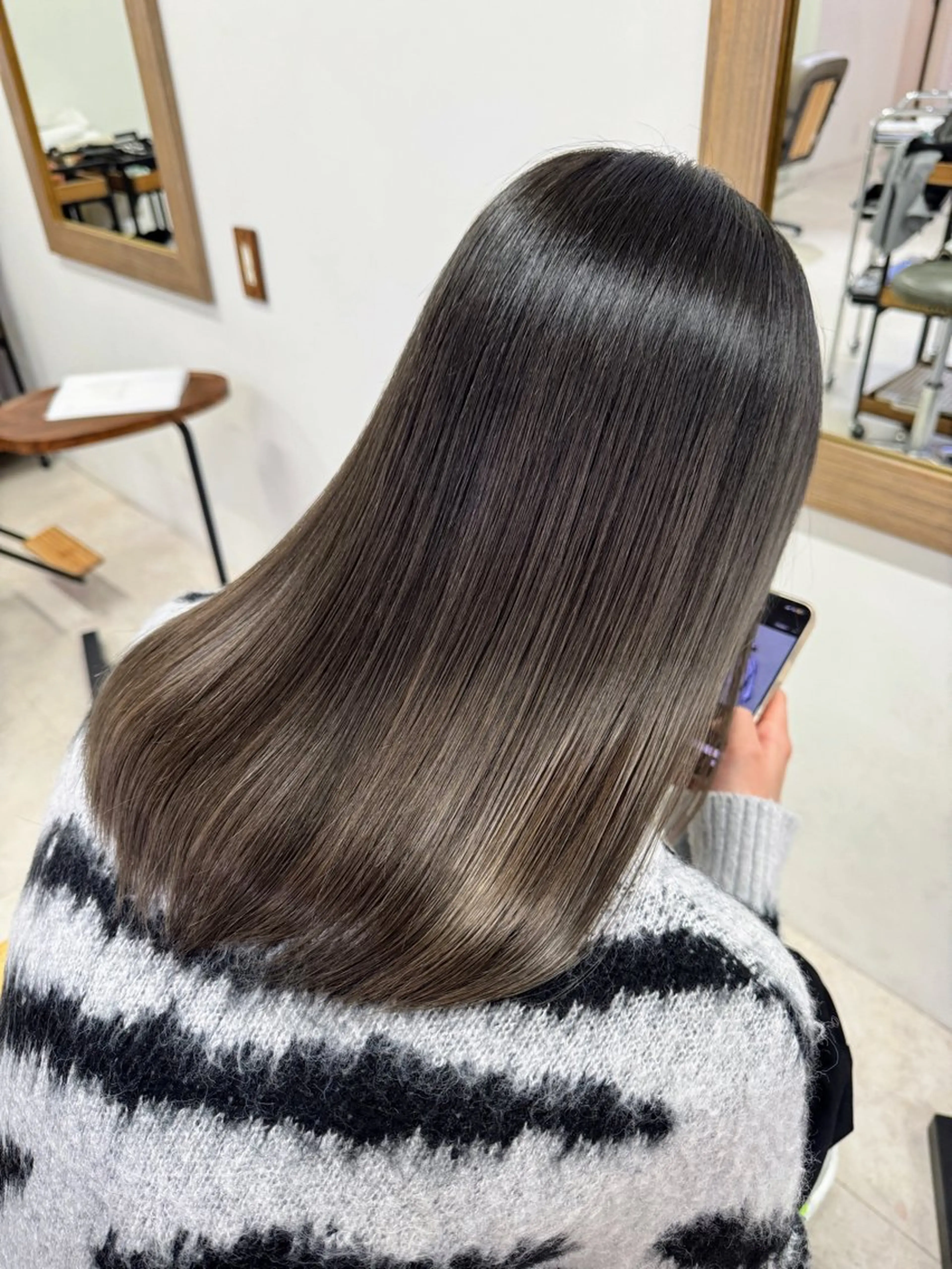 🉐８月限定🉐✂️前髪カット✂️＋🌈EXハイダメージケアトリートメント🌈の写真