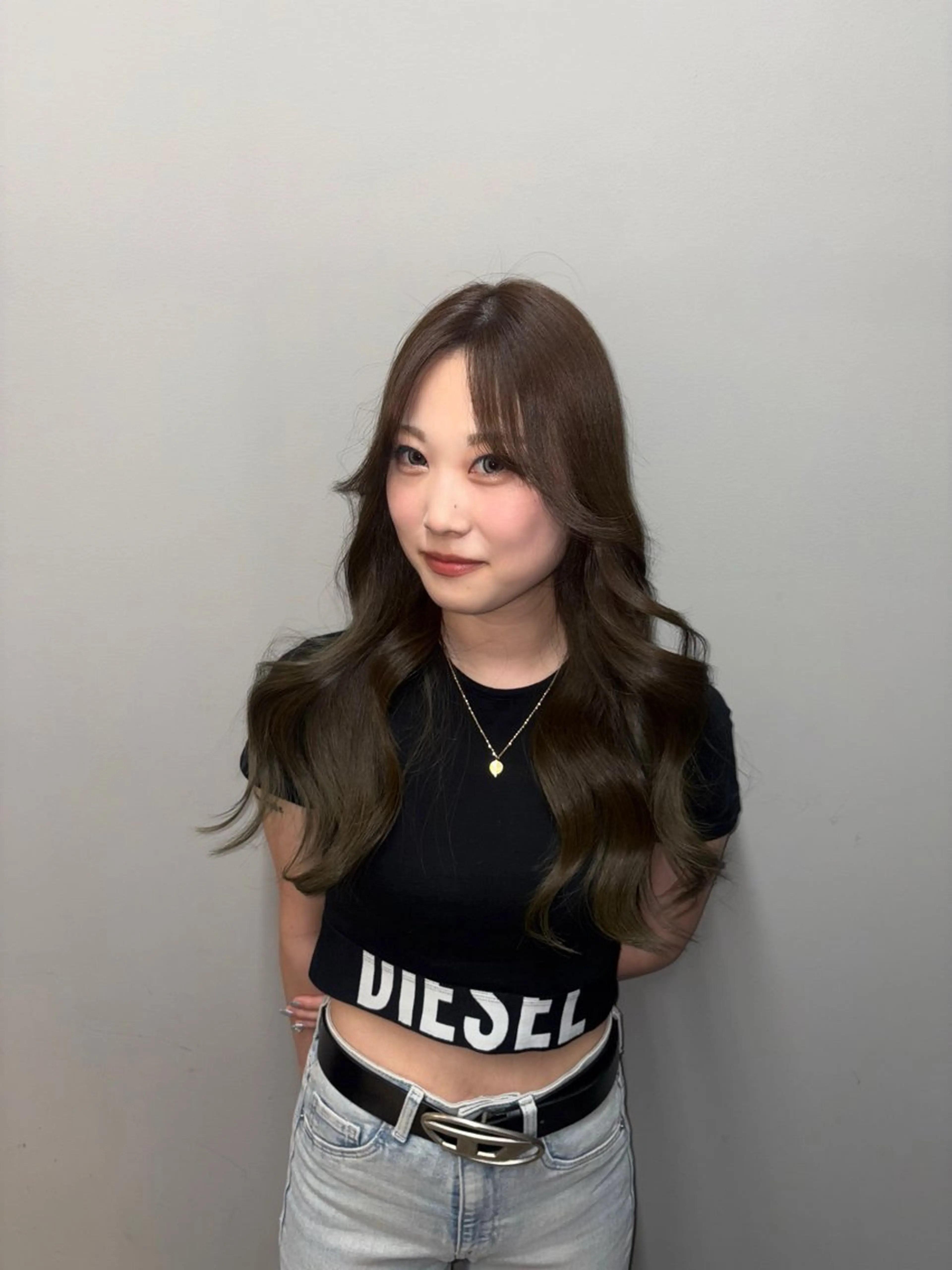 ロング カラー 透明感カラー juve.所属・マエダ ヒナのヘアスタイル