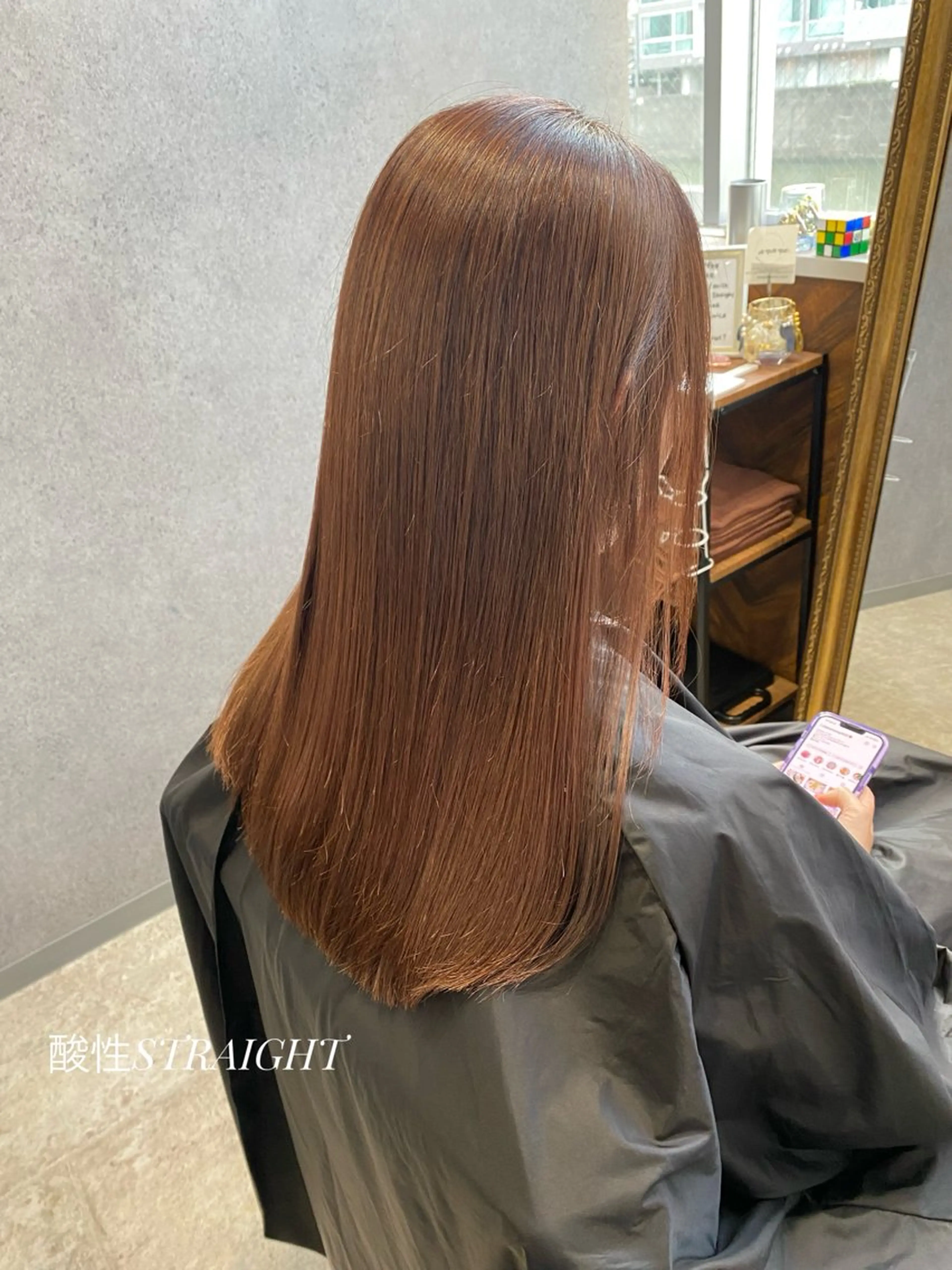ロング カラー 酸性ストレート clomus所属・YUKA艶髪 🌸寛ぎ部屋のヘアスタイル