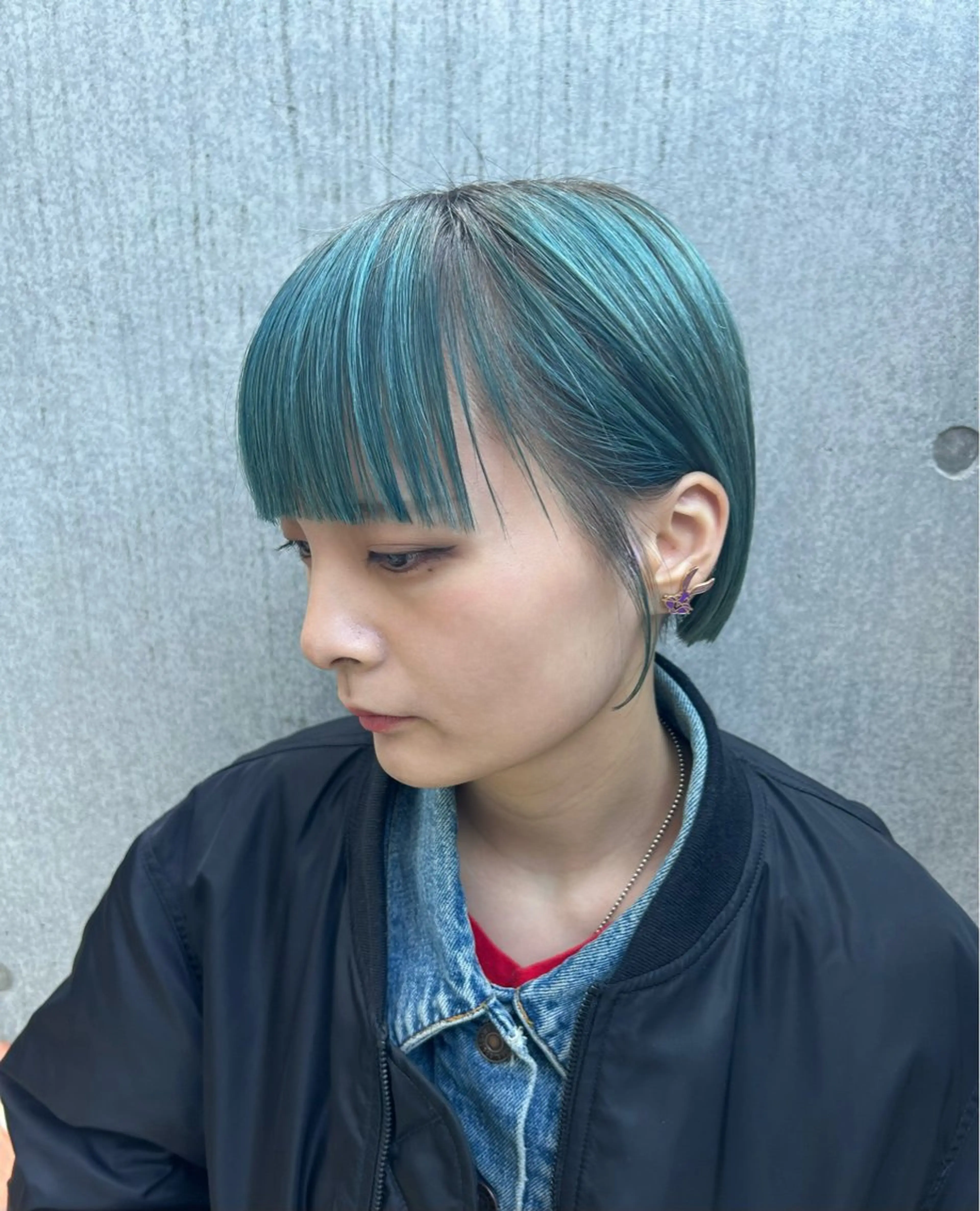 ショート ぱつっとボブ/Wカラ ー/ことこ🍒のヘアスタイル