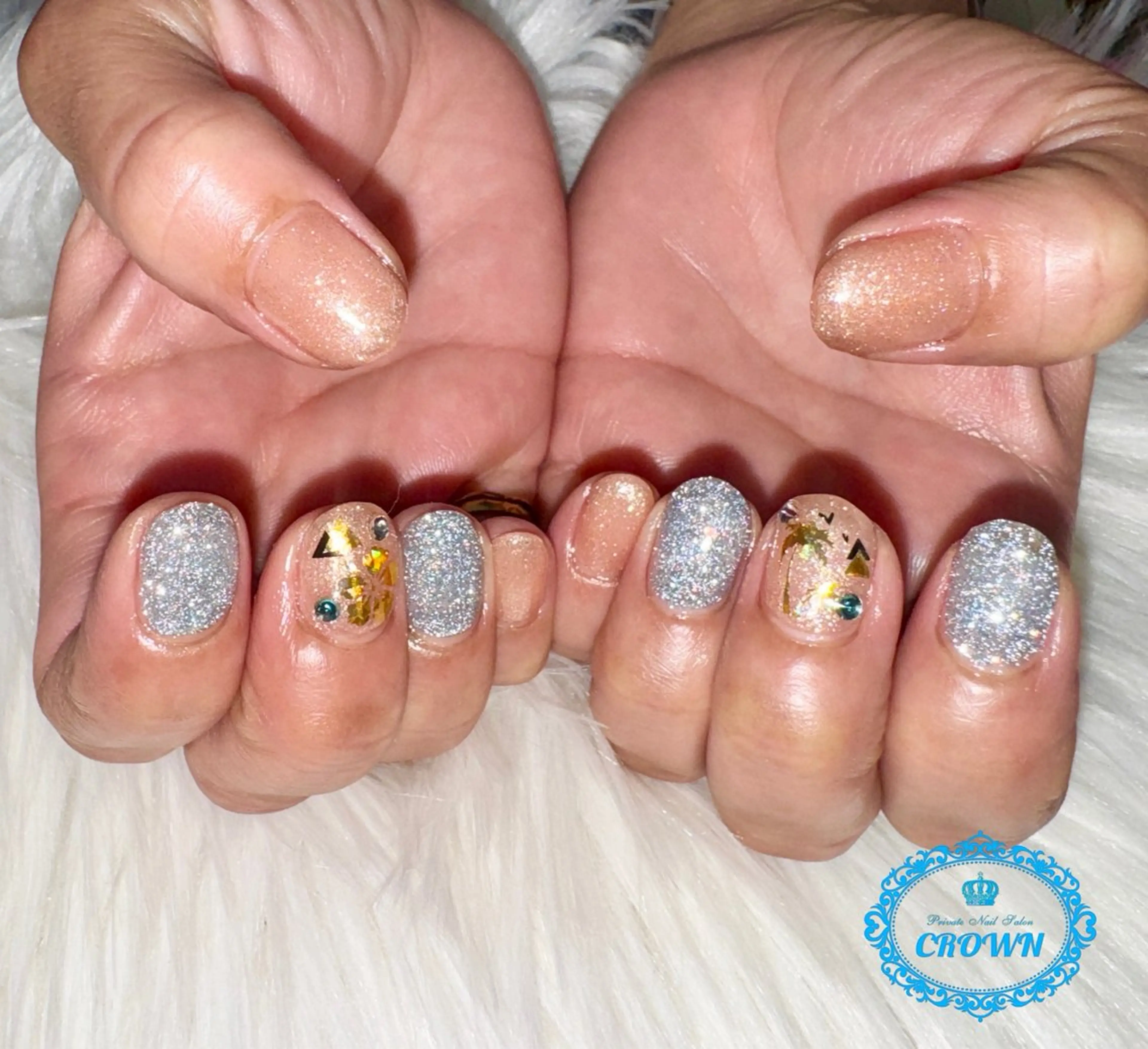 ネイル CROWN プライベートサロンのネイルデザイン