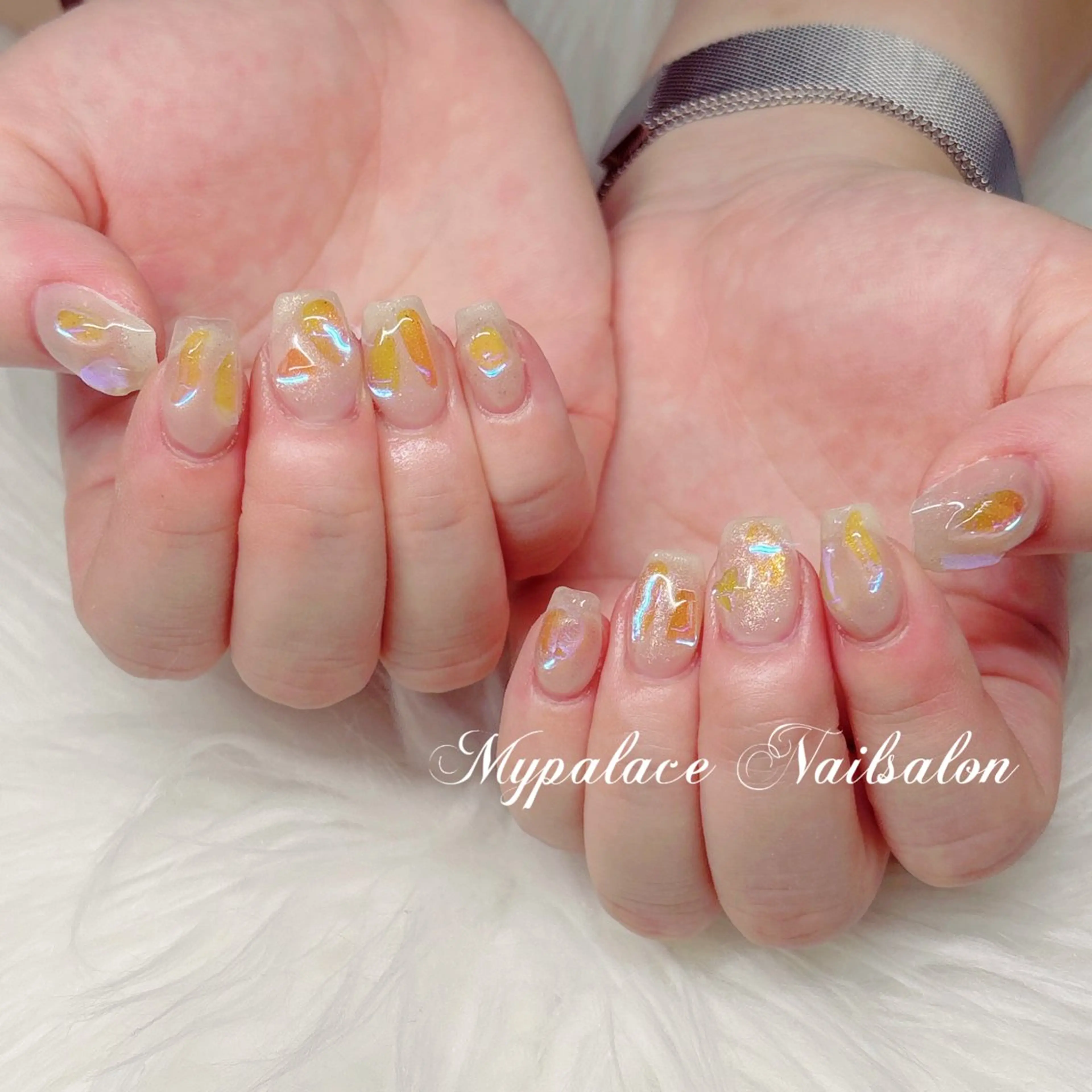 ネイル オーロラネイル キラキラネイル ストーンネイル ハンドネイル Yuis Nailスカルプ専門のネイルデザイン