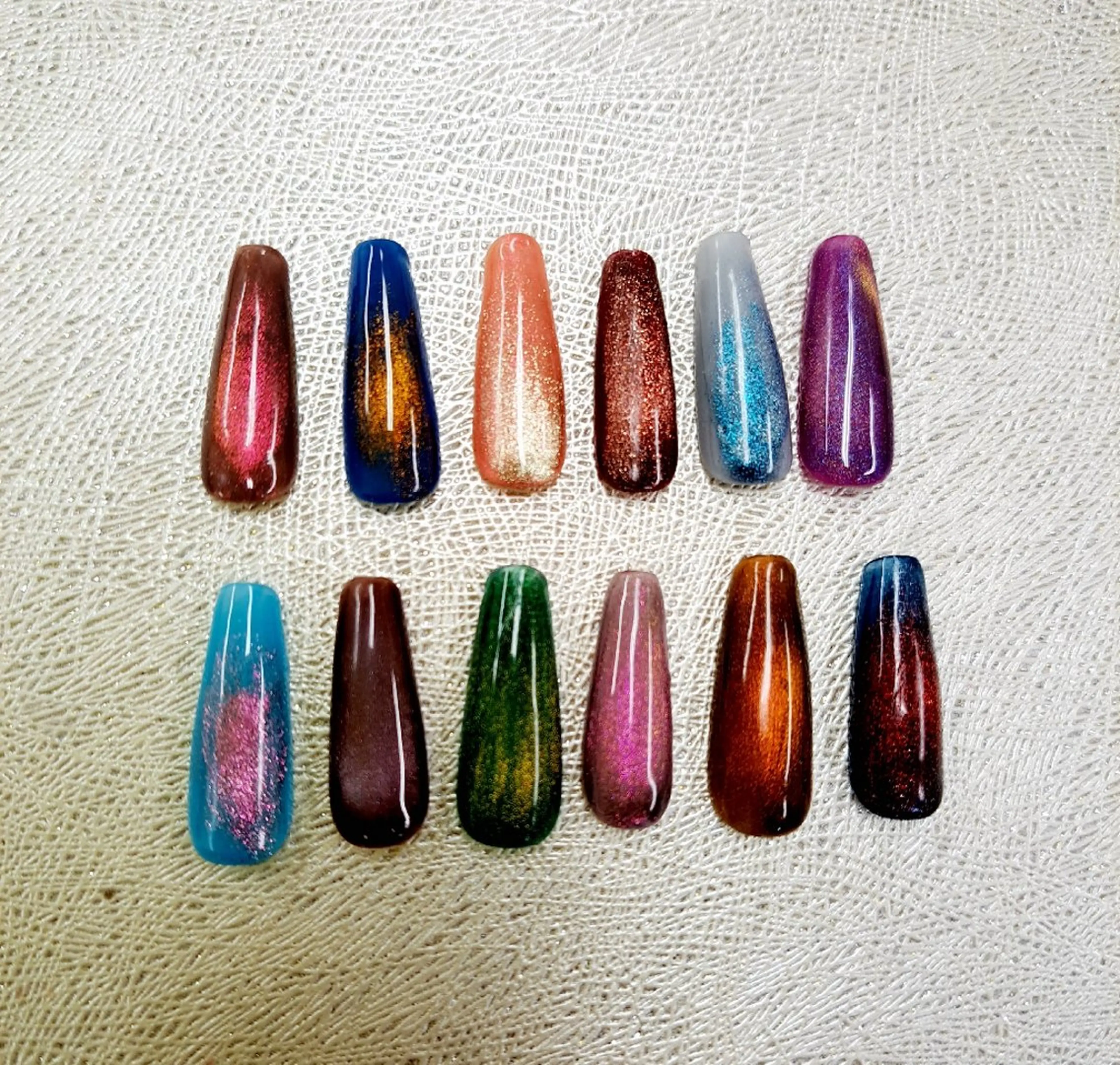 ネイル マグネットネイル 河野ちえ (雑誌掲載サロン)のネイルデザイン