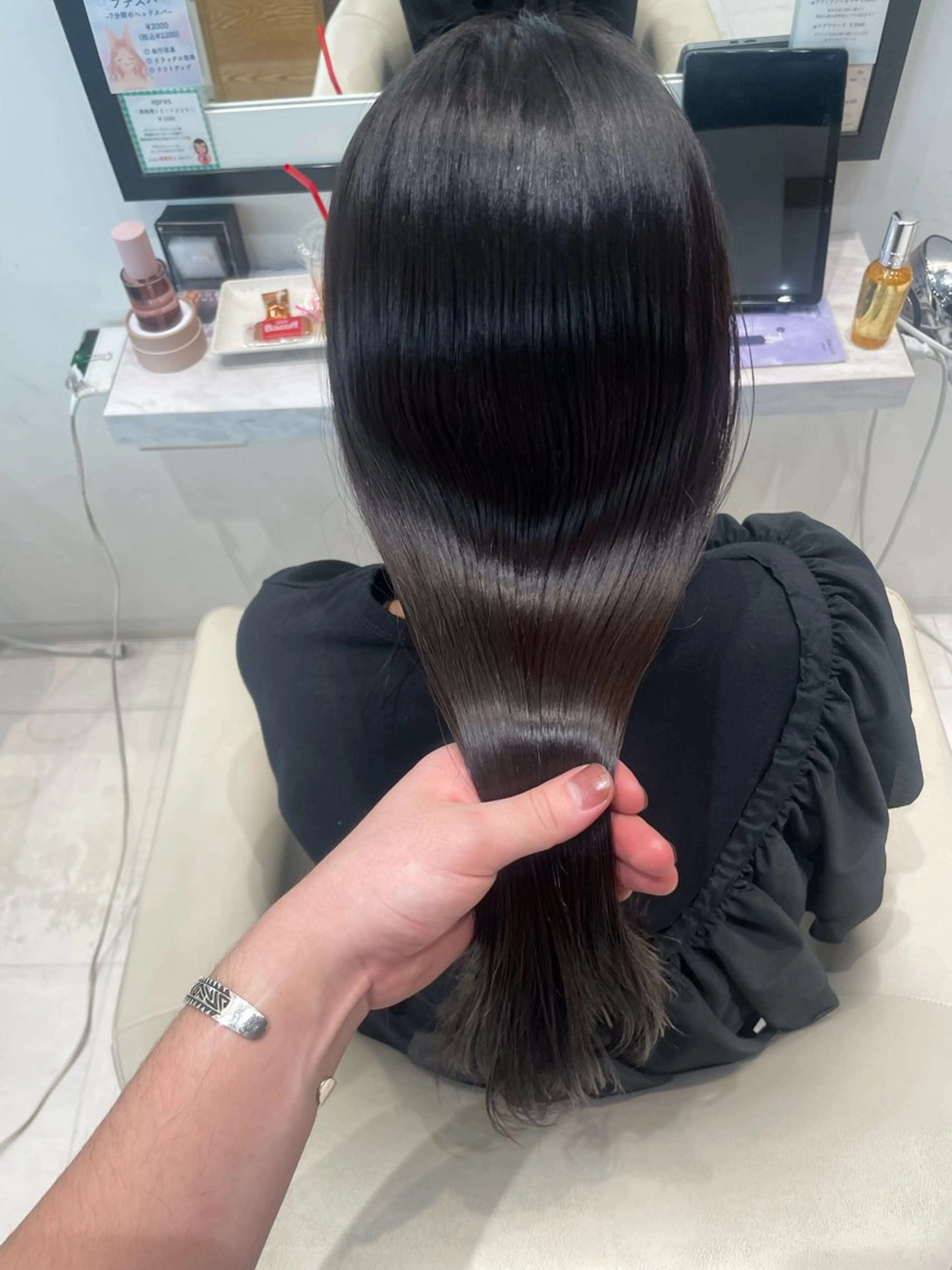 ロング カラー アッシュ カット ヘアカラー トリートメント k-two✨たき艶感 カラー／美髪矯正のヘアスタイル