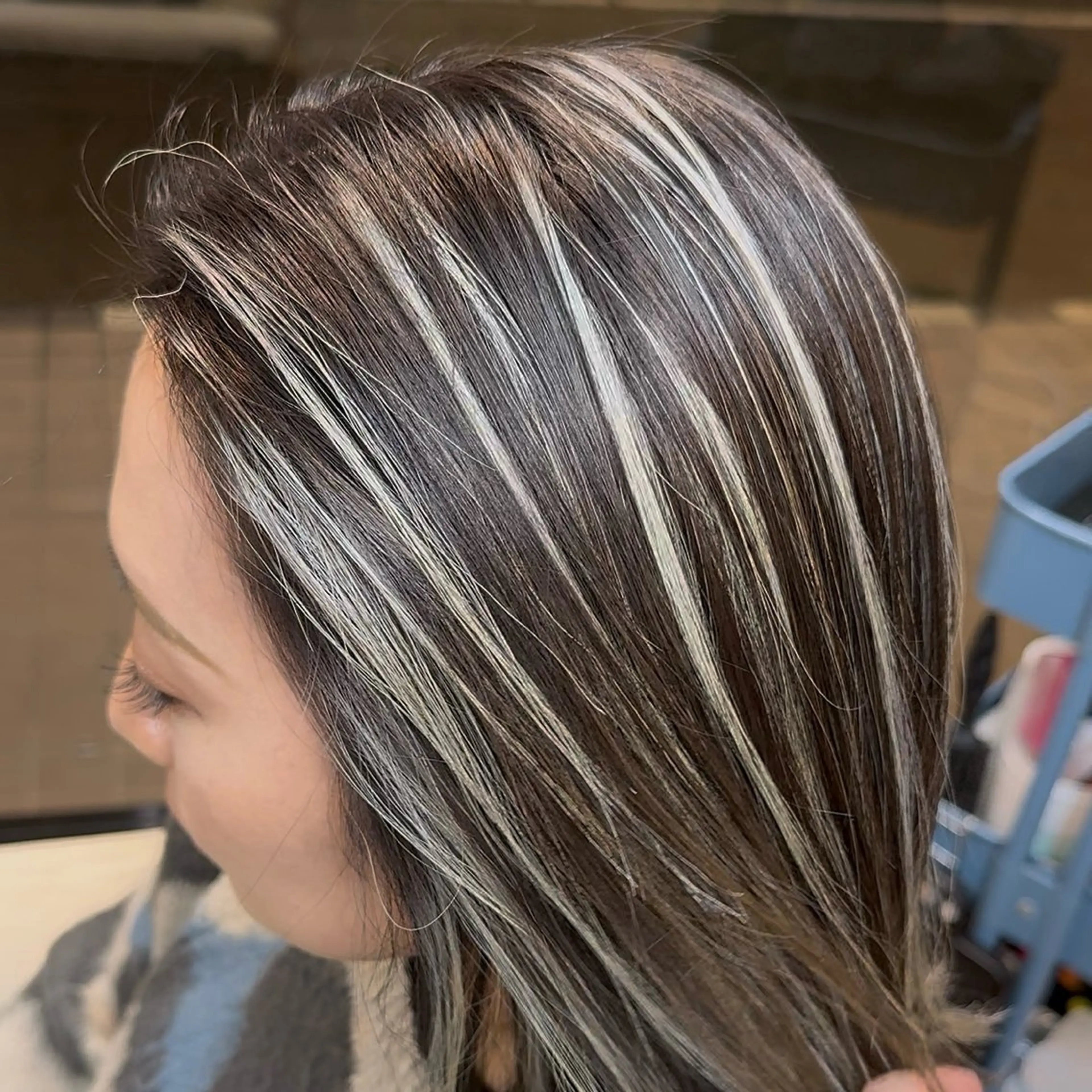 ミディアム カラー ハイライトカラー 3Dハイライト ハイライト ヘアカラー トリートメント Cure2所属・🌈白いハイライト 🌈 🐶ノザワ🐶のヘアスタイル