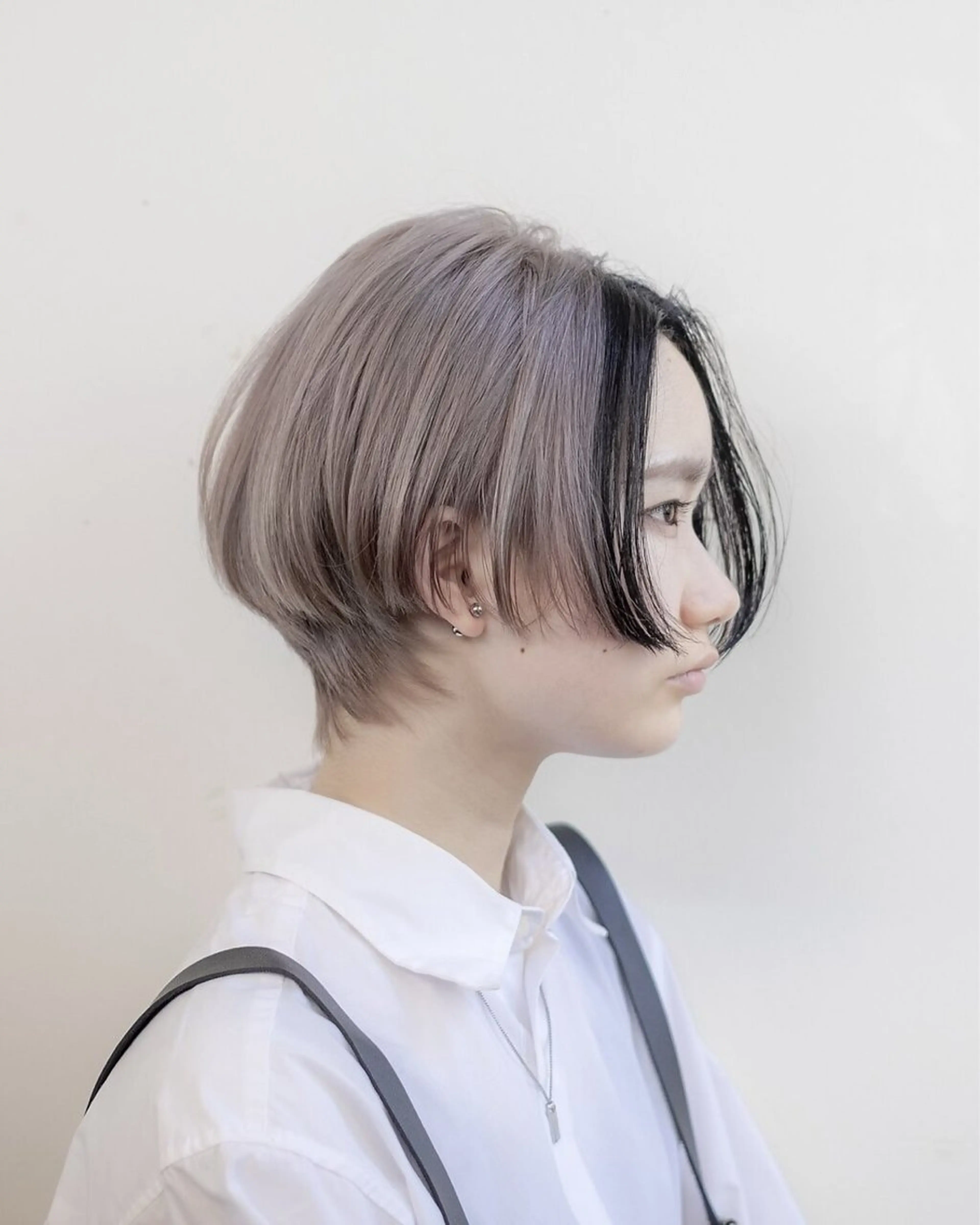 ショート カラー ヘアカラー トリートメント 梨菜/ハイトーン /ブリーチカラーのヘアスタイル