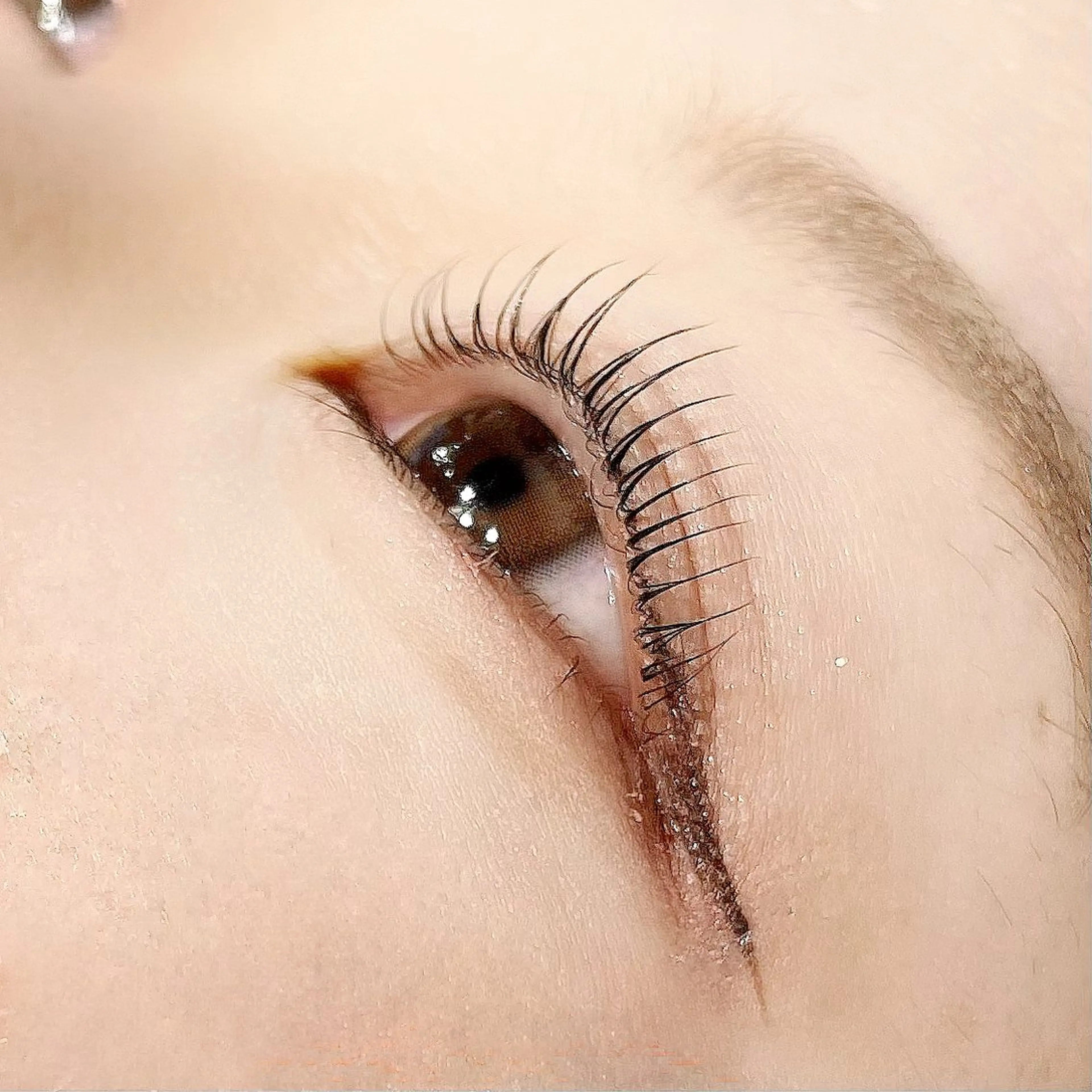 日にち指定ありフラットラッシュ80本無料モデルの写真