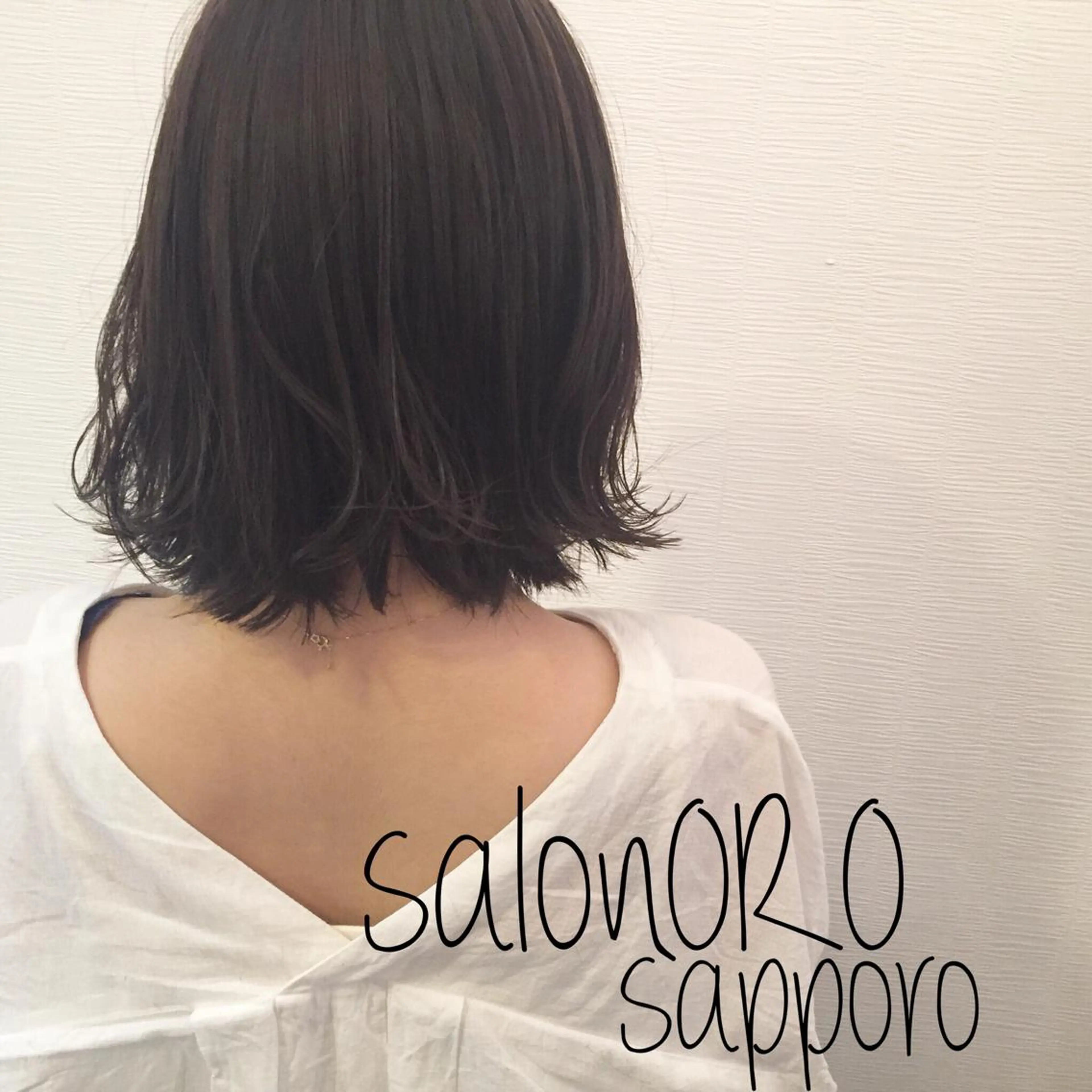 ミディアム カラー 切りっぱなしボブ アッシュ アッシュグレー アッシュグレージュ グラデーションカラー カット ヘアカラー トリートメント toiro by lien hair atelier所属・池田 真由美のヘアスタイル