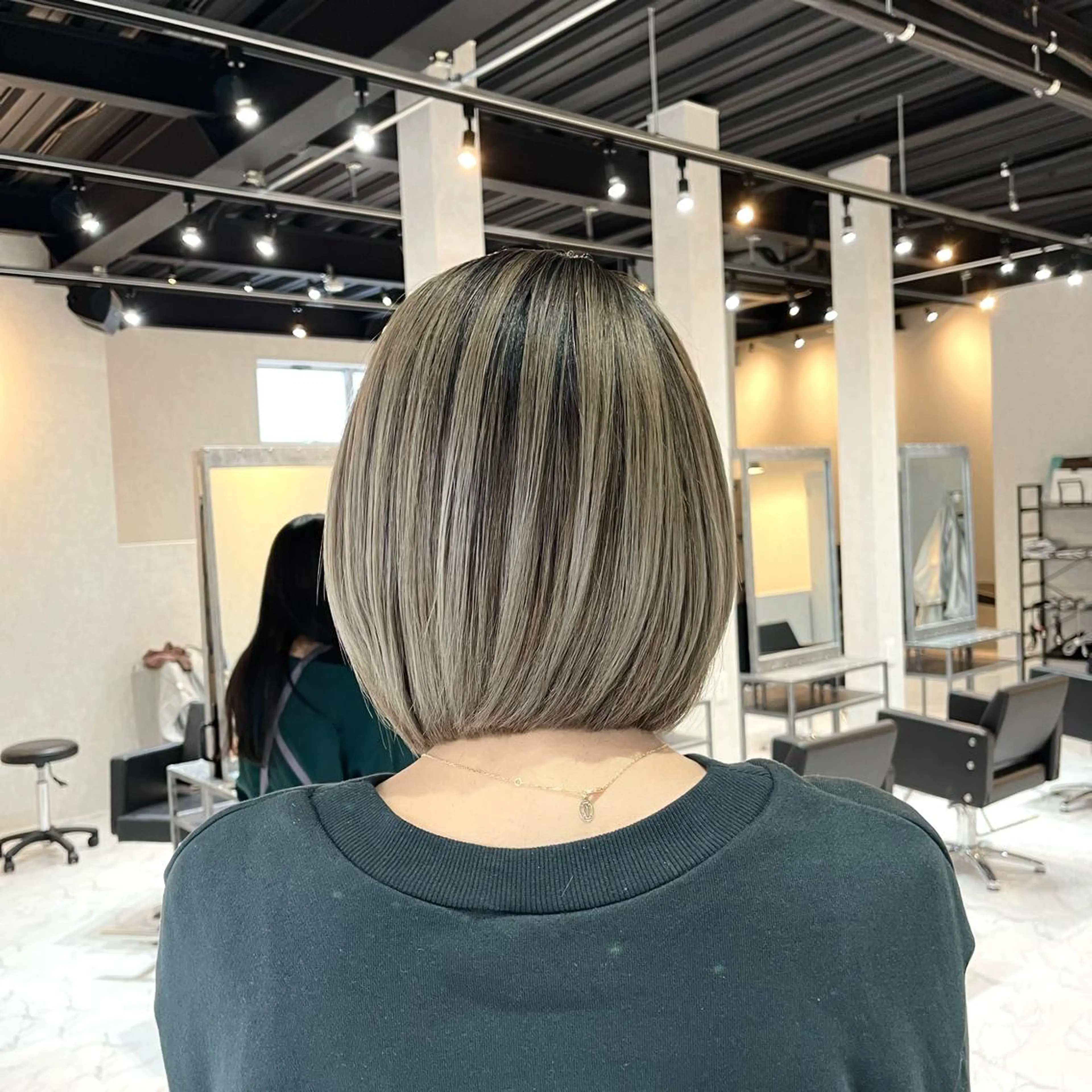 ショート カラー バレイヤージュ デザインカラー ハイライトカラー 外国人風カラー ハイライト アンドウ ユウ/ レイヤーカット/韓国のヘアスタイル