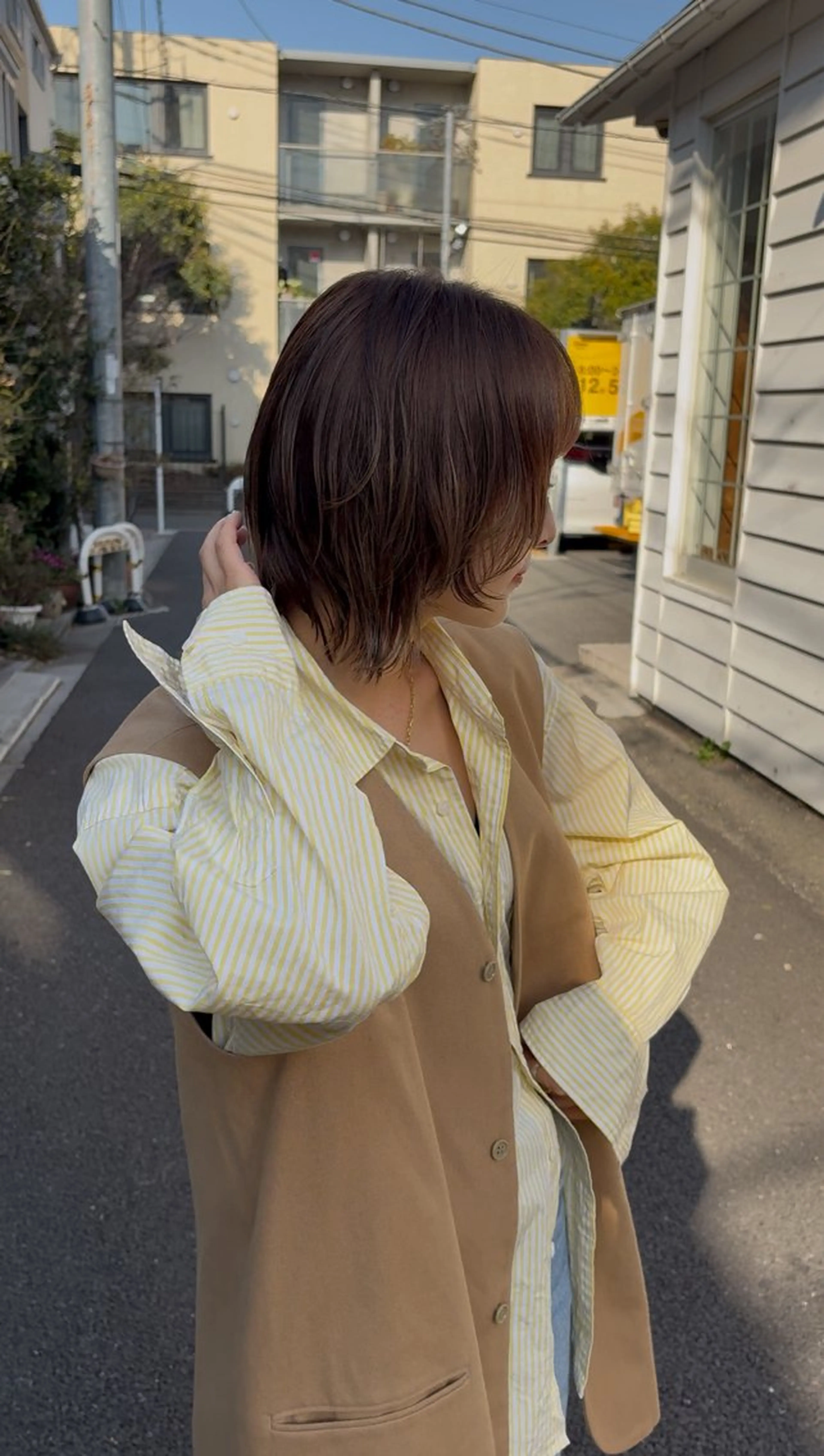 ミディアム カラー レイヤーカット カット ヘアカラー トリートメント 似合わせカット レイヤーボブウルフのヘアスタイル