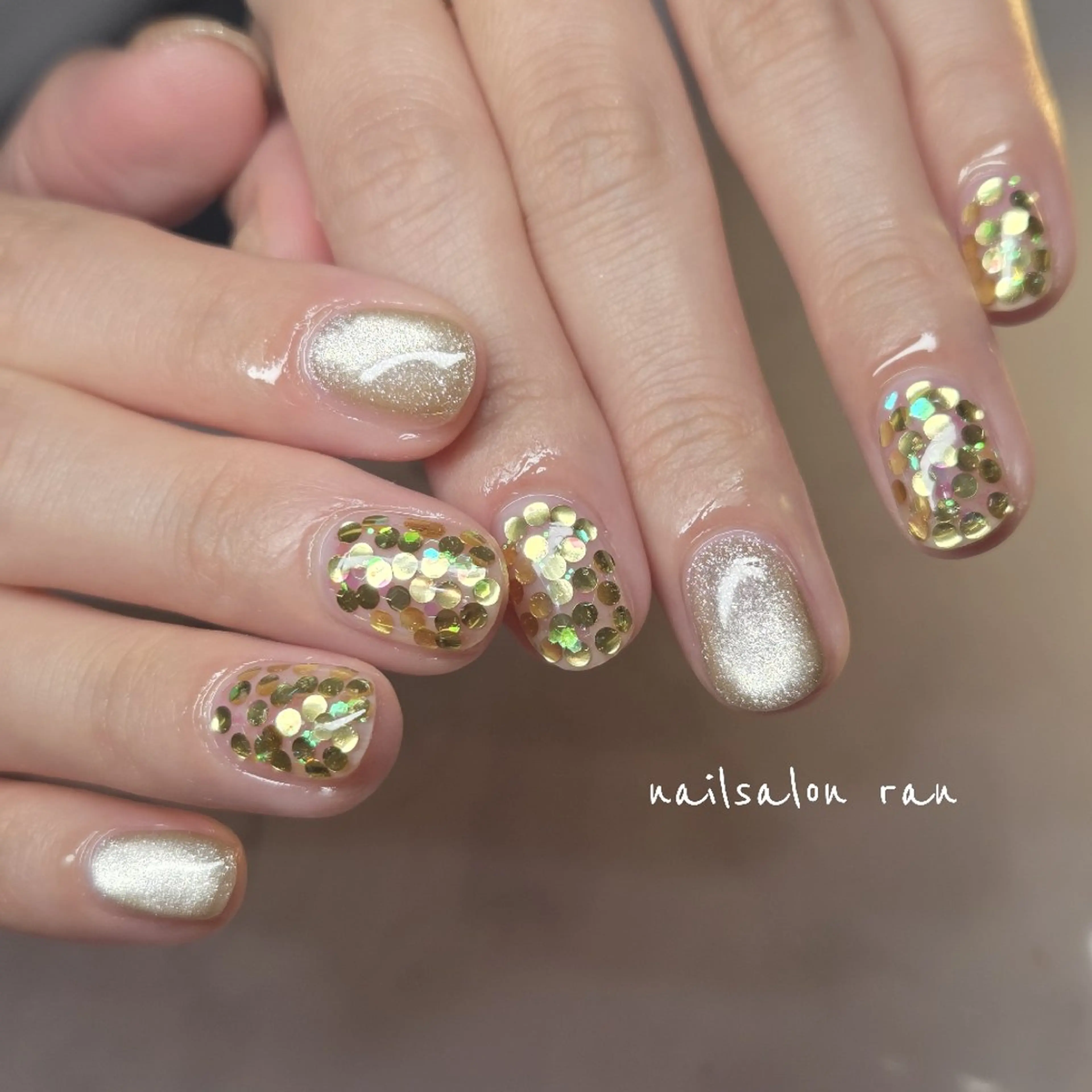 ネイル ホログラムネイル キラキラネイル ハンドネイル ハンドケア nailsalon ranのネイルデザイン