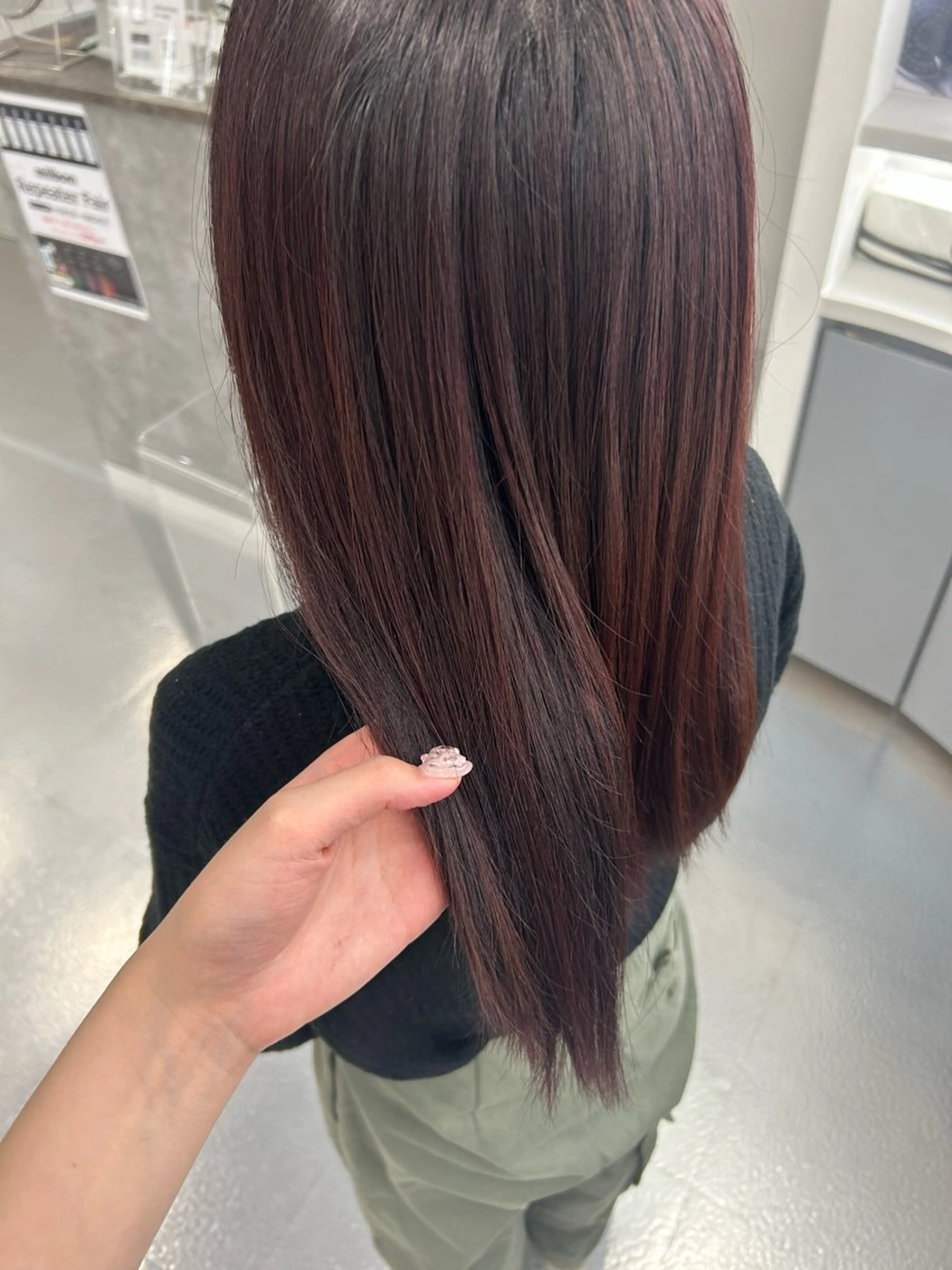 セミロング カラー ボルドーカラー パープルカラー ヘアカラー あやめ🪽 オリーブ/ハイトーンのヘアスタイル