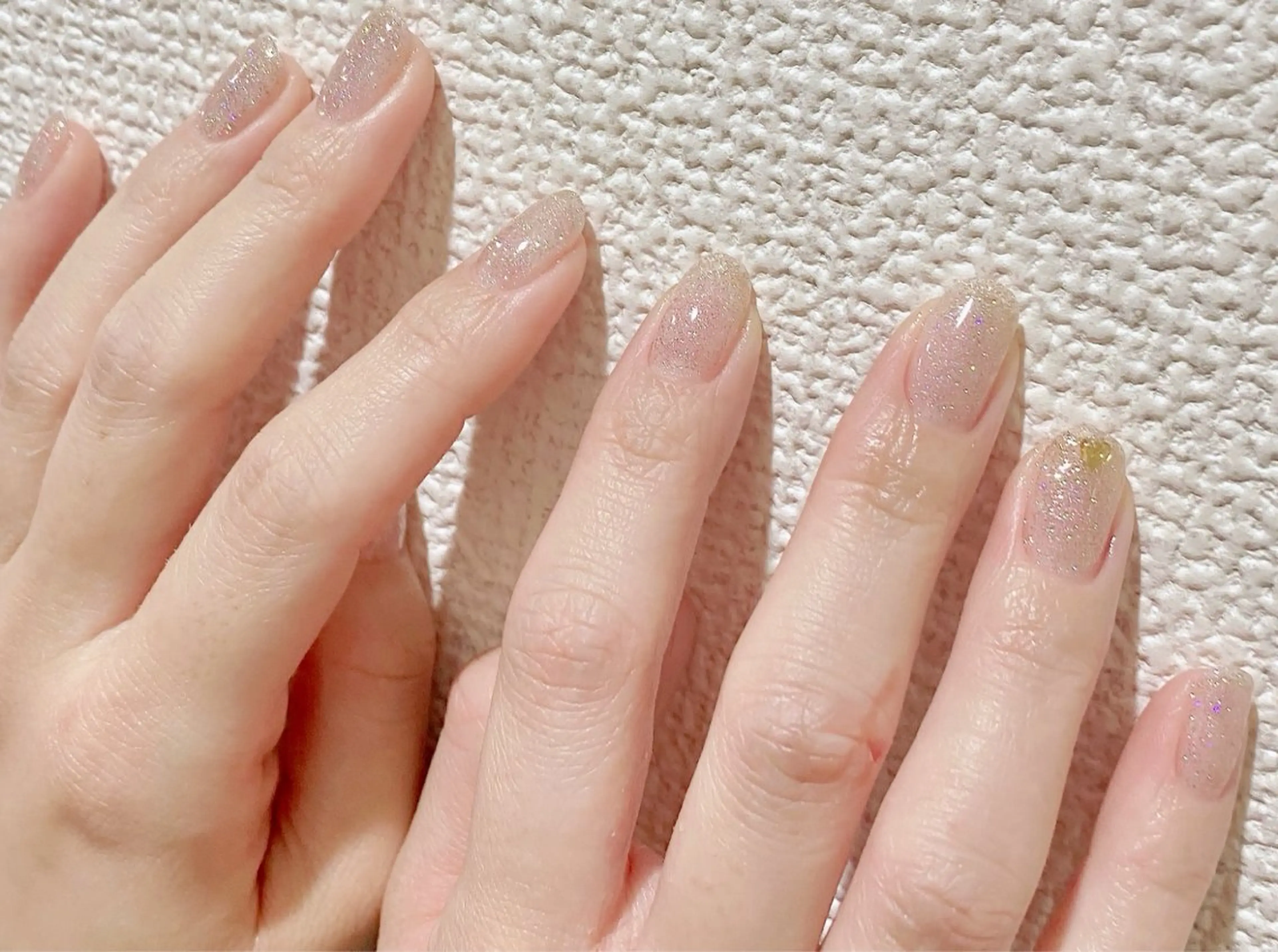 ネイル ゴールド ハート ホログラムネイル キラキラネイル マグネットネイル ハンドネイル Nail Salon K 🧸美爪育成のネイルデザイン