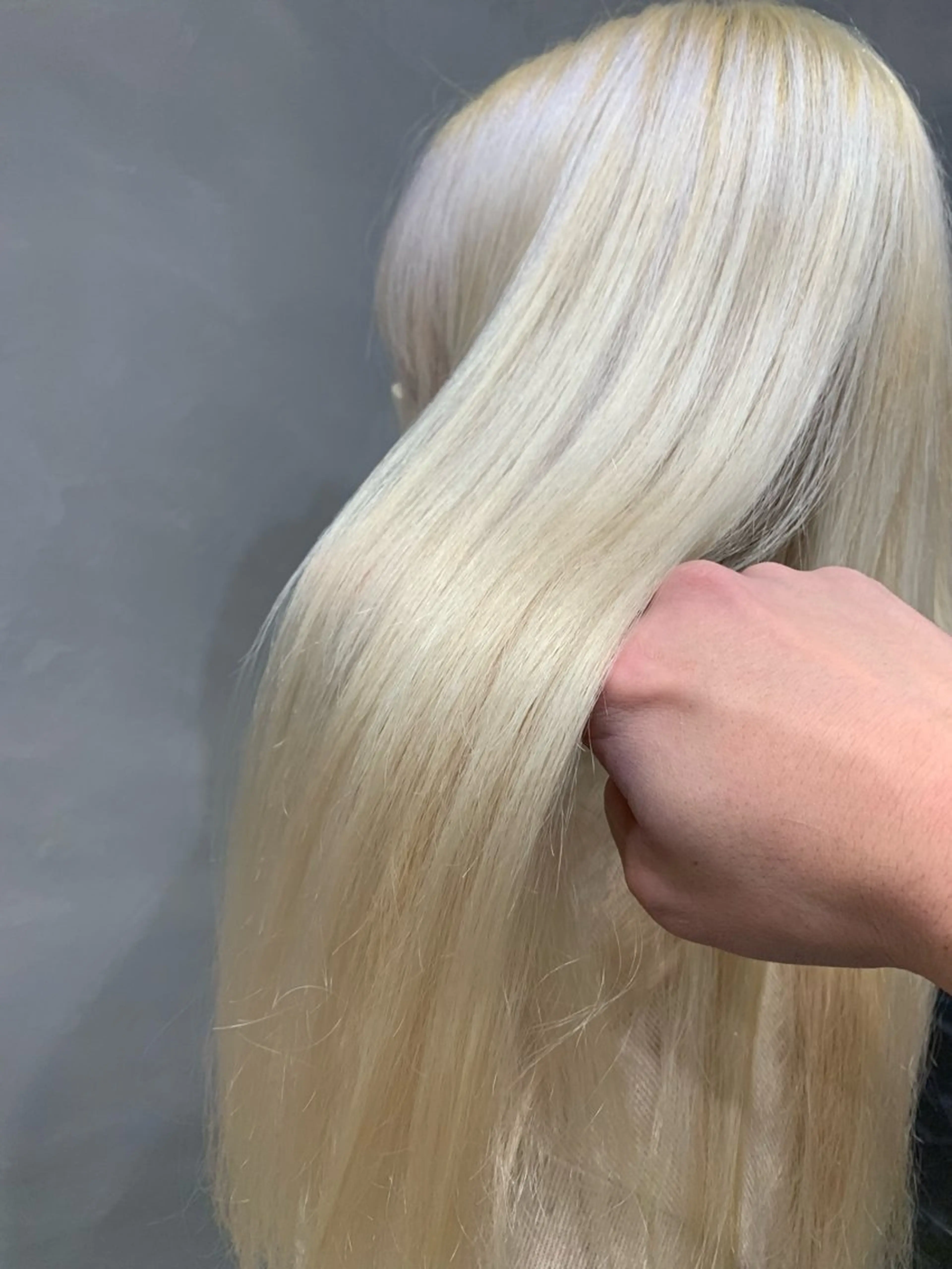 ロング ヘアカラー newiネウィ _naoのヘアスタイル