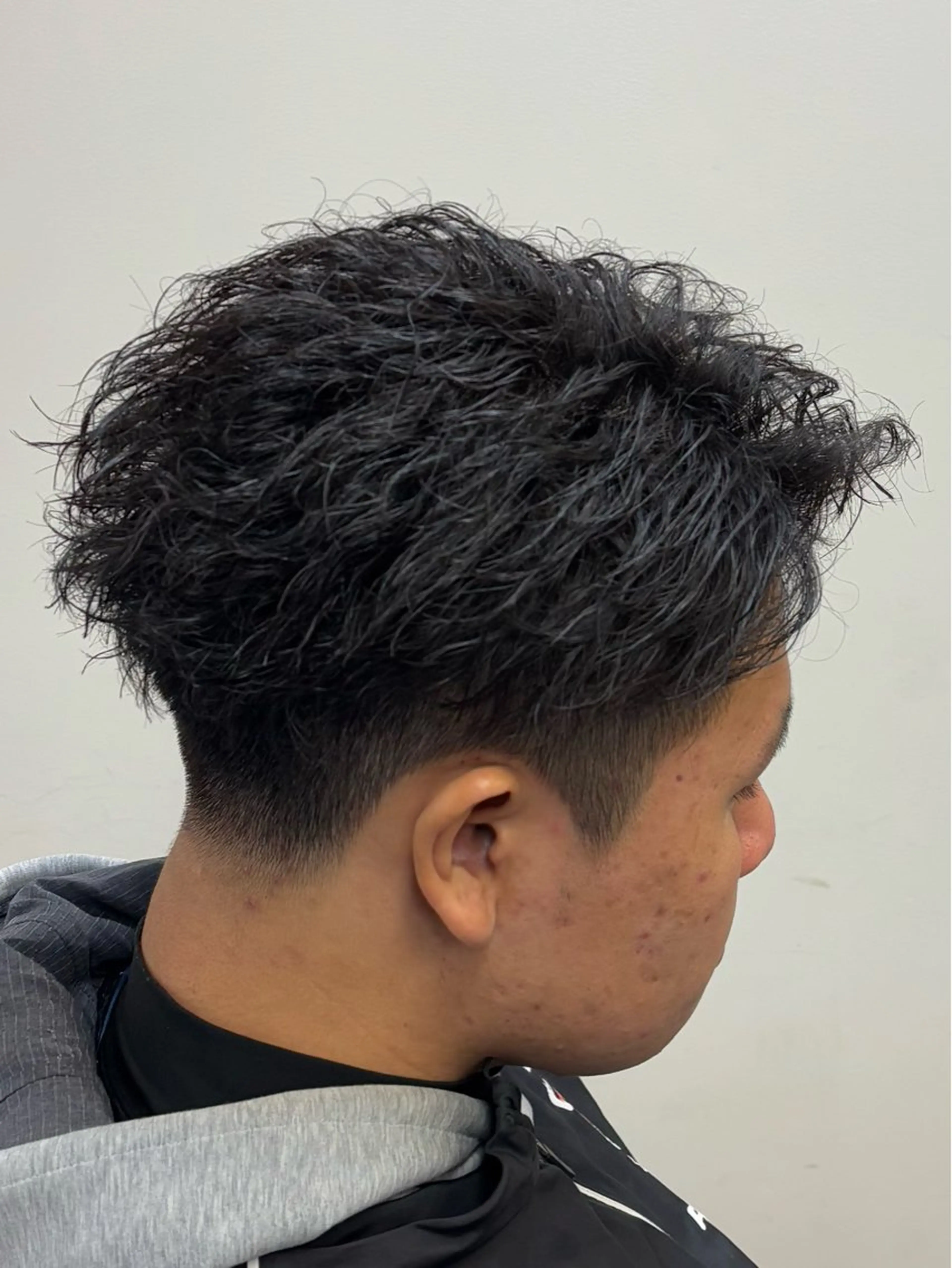 パーマ 久保 美空のヘアスタイル