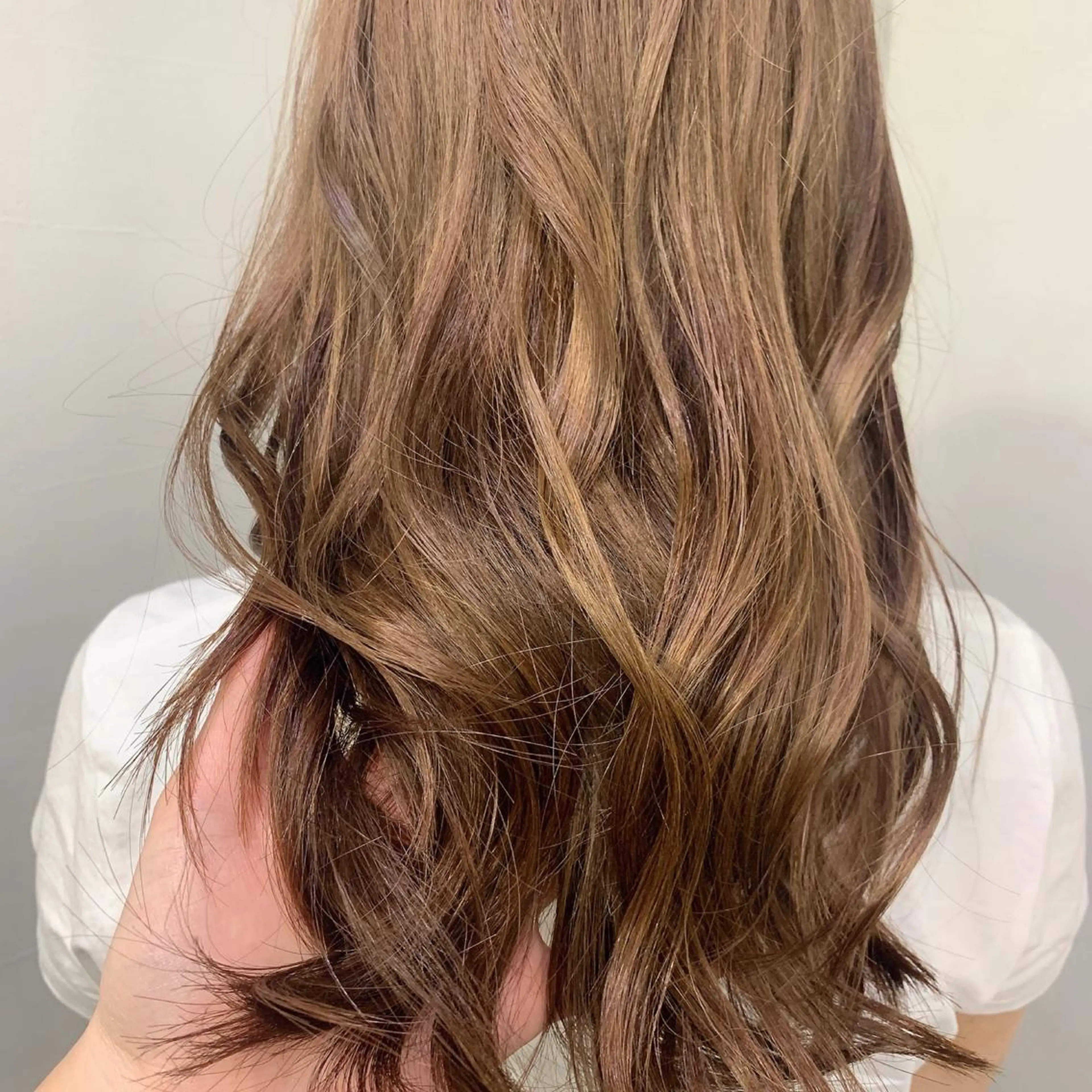 セミロング カラー 高木 藍のヘアスタイル