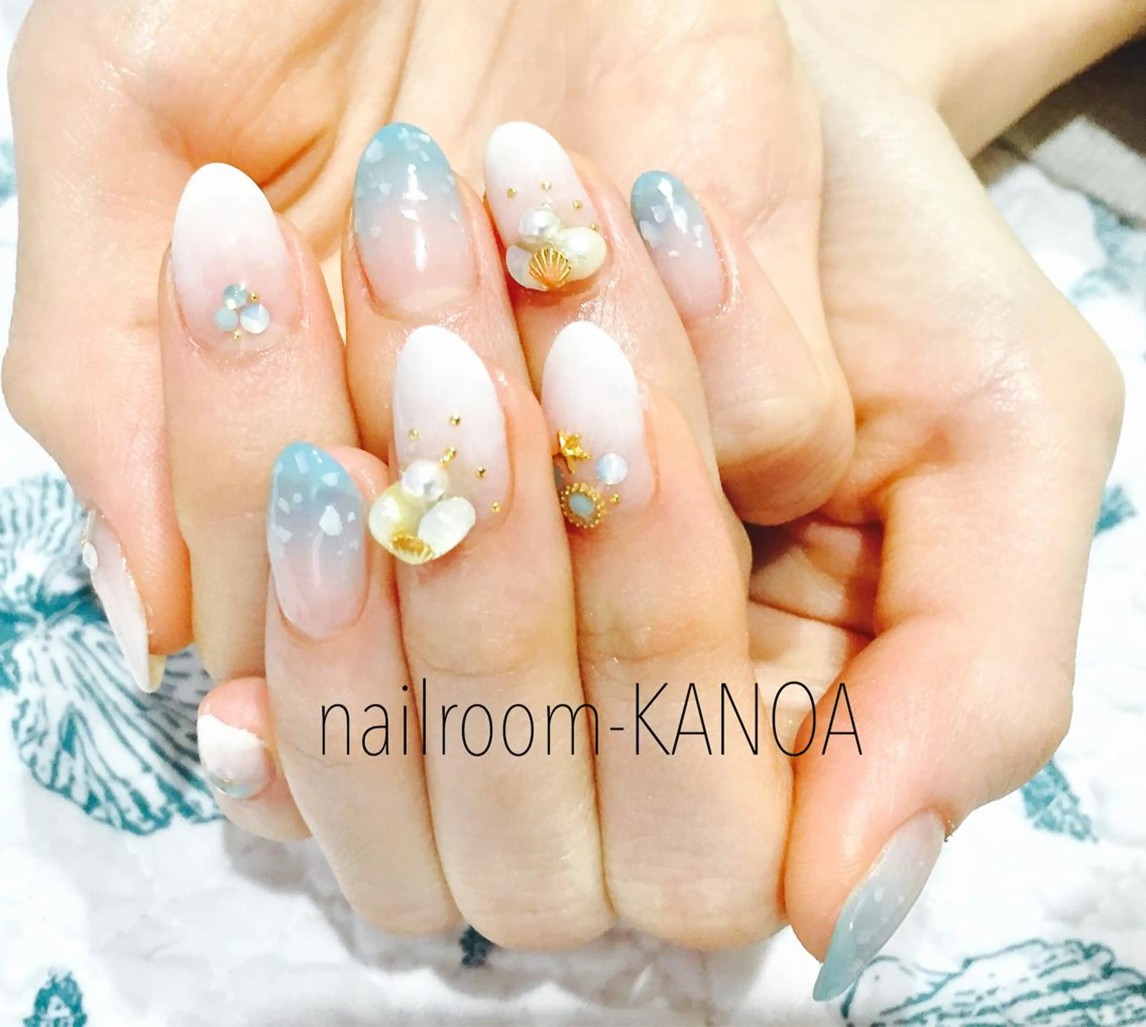 ネイル グラデーション nailroom- KANOAのネイルデザイン