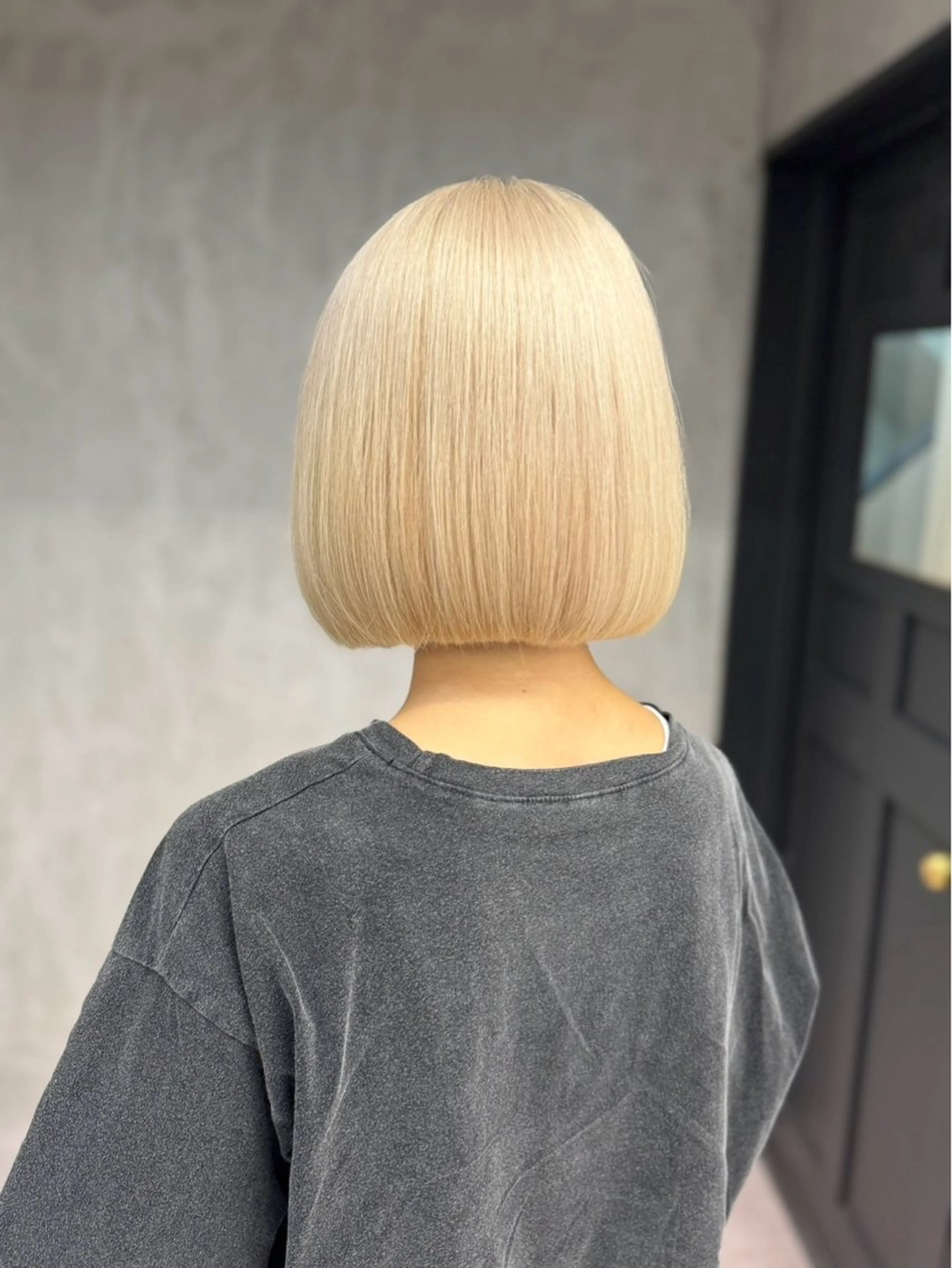カラー 安田 愛琉のヘアスタイル