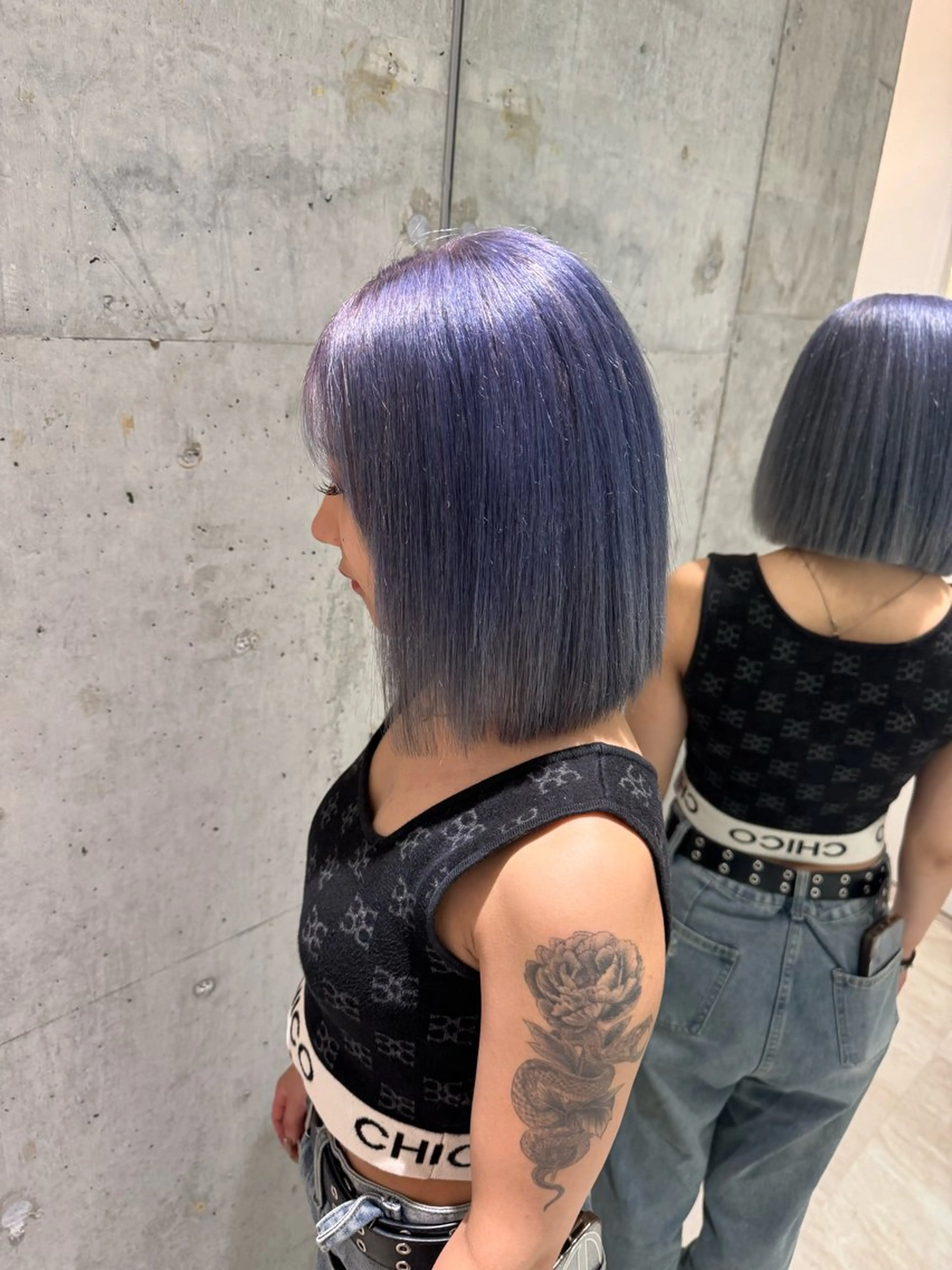 ミディアム カット ヘアカラー トリートメント karin ボブハイトーンのヘアスタイル