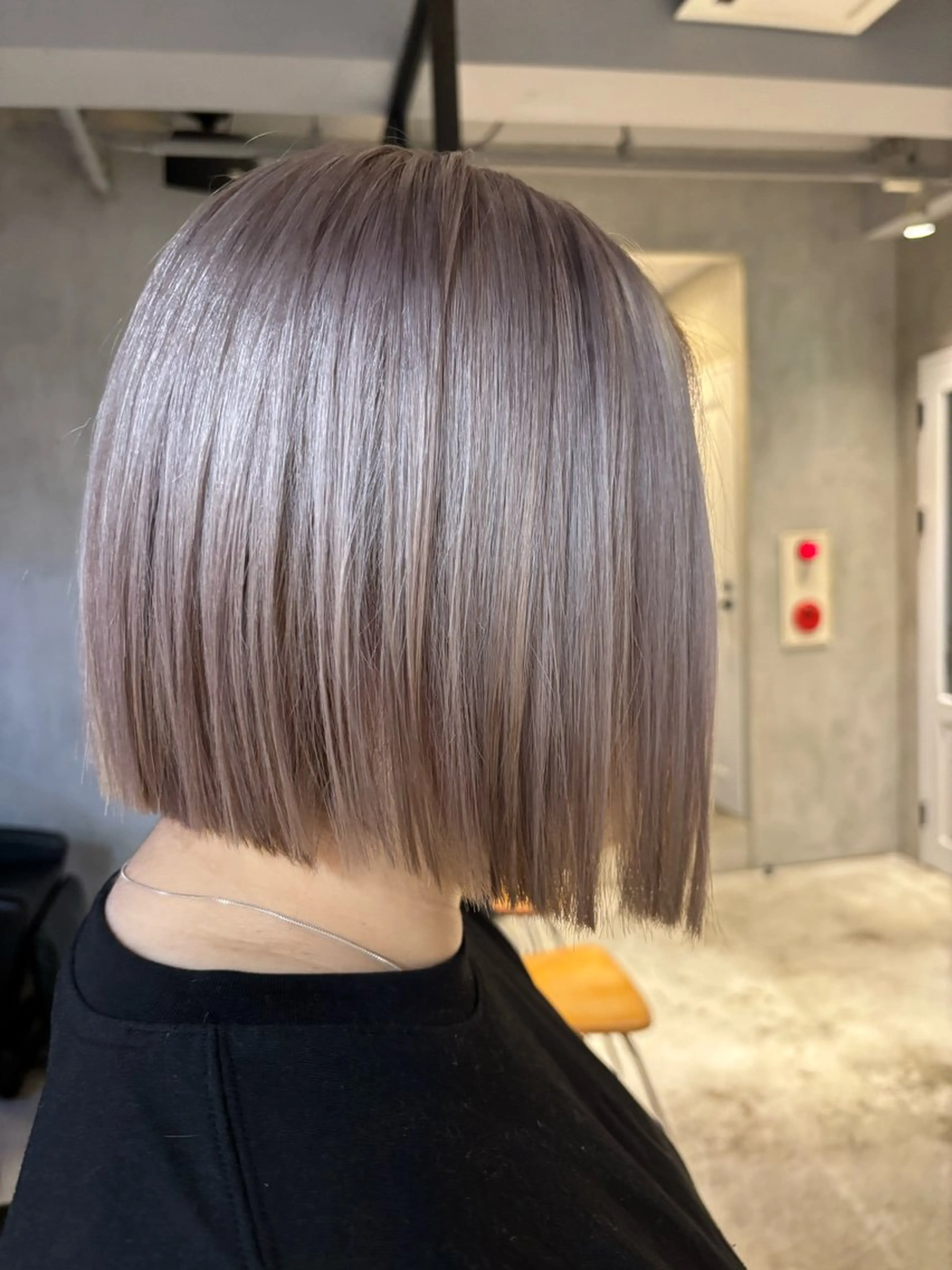 ダブルカラー(ブリーチ＋オンカラー)の写真