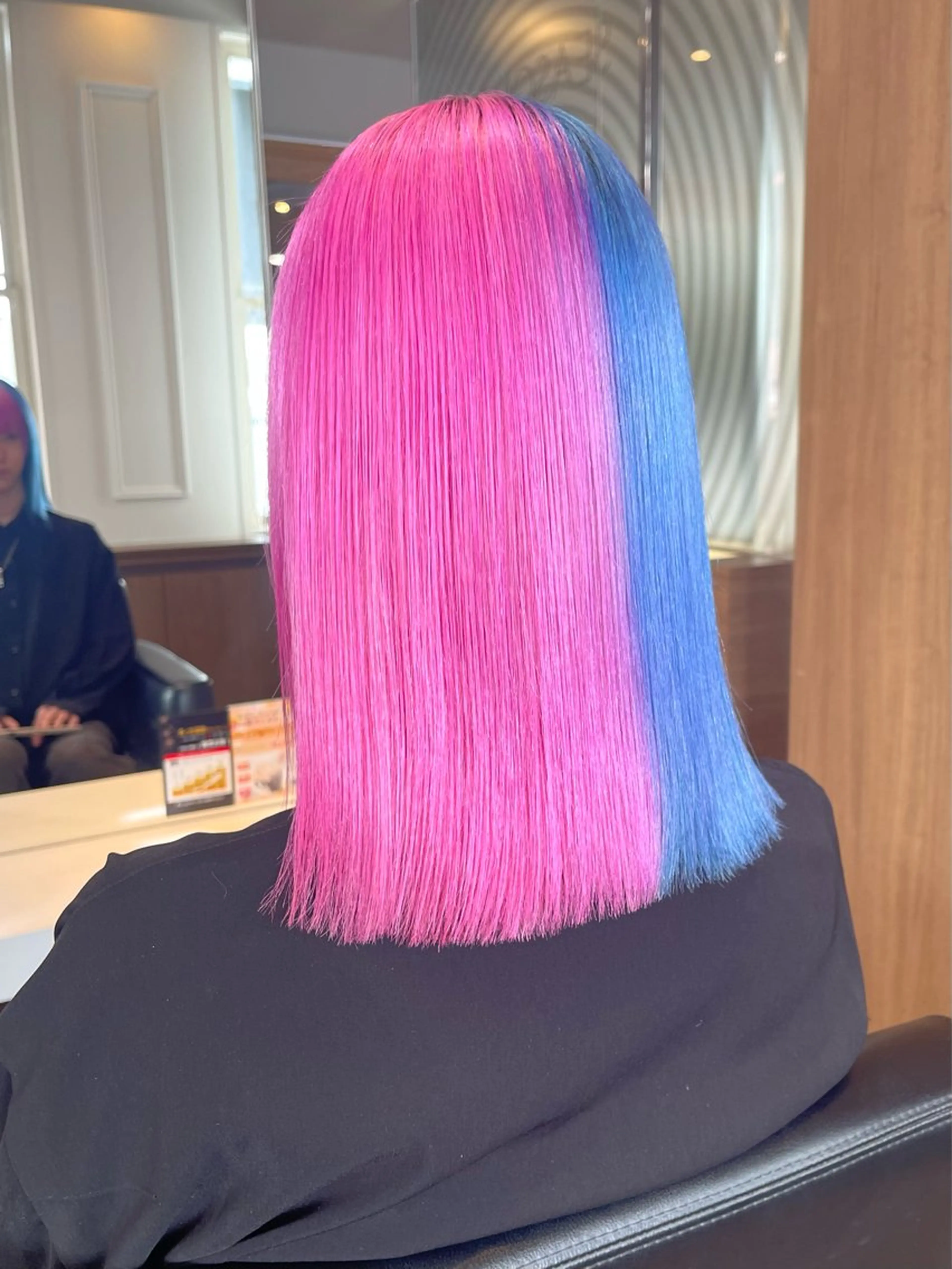 ミディアム カラー ヘアアレンジ カット ヘアカラー トリートメント ヘアセット 社内1メンズ担当✨ 毛流れパーマ鈴木瑛也のヘアスタイル