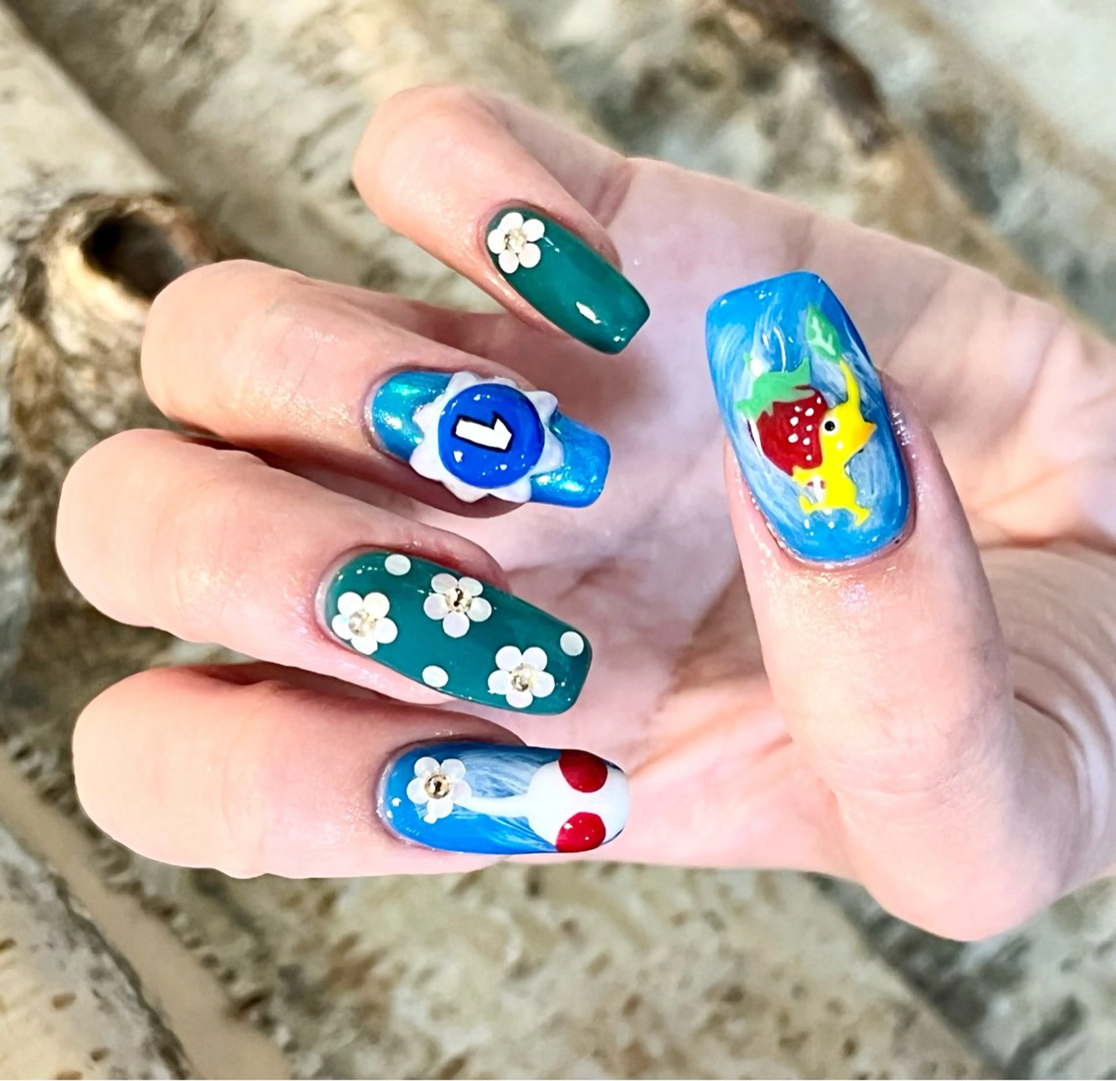 ネイル ハンドネイル フットネイル ハンドケア みんなのネイルサロン IRiS所属・一人ひとりに寄り添う 施術🌈IRiS🪽のネイルデザイン