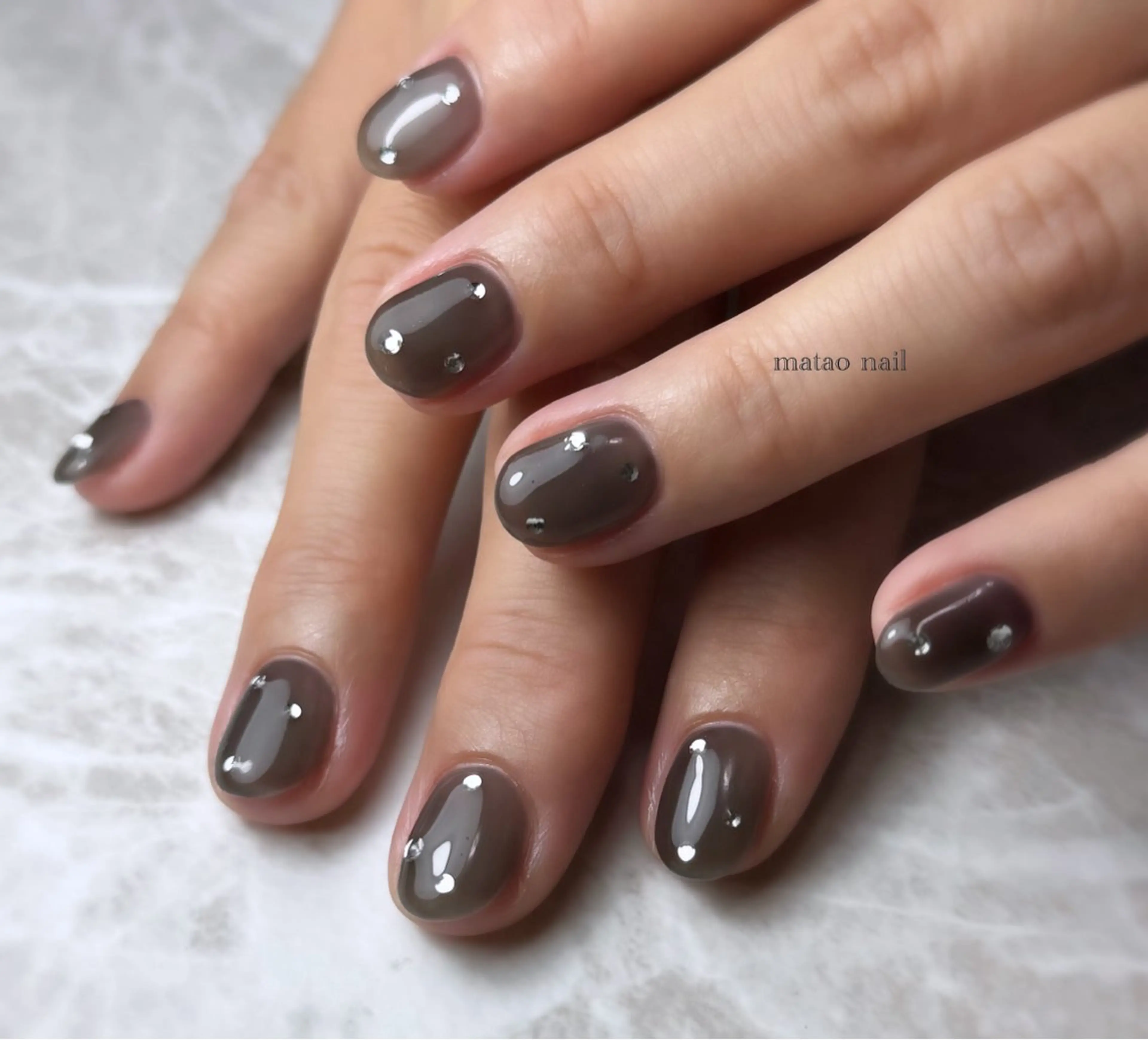 ネイル ワンカラーネイル ストーンネイル matao nailのネイルデザイン