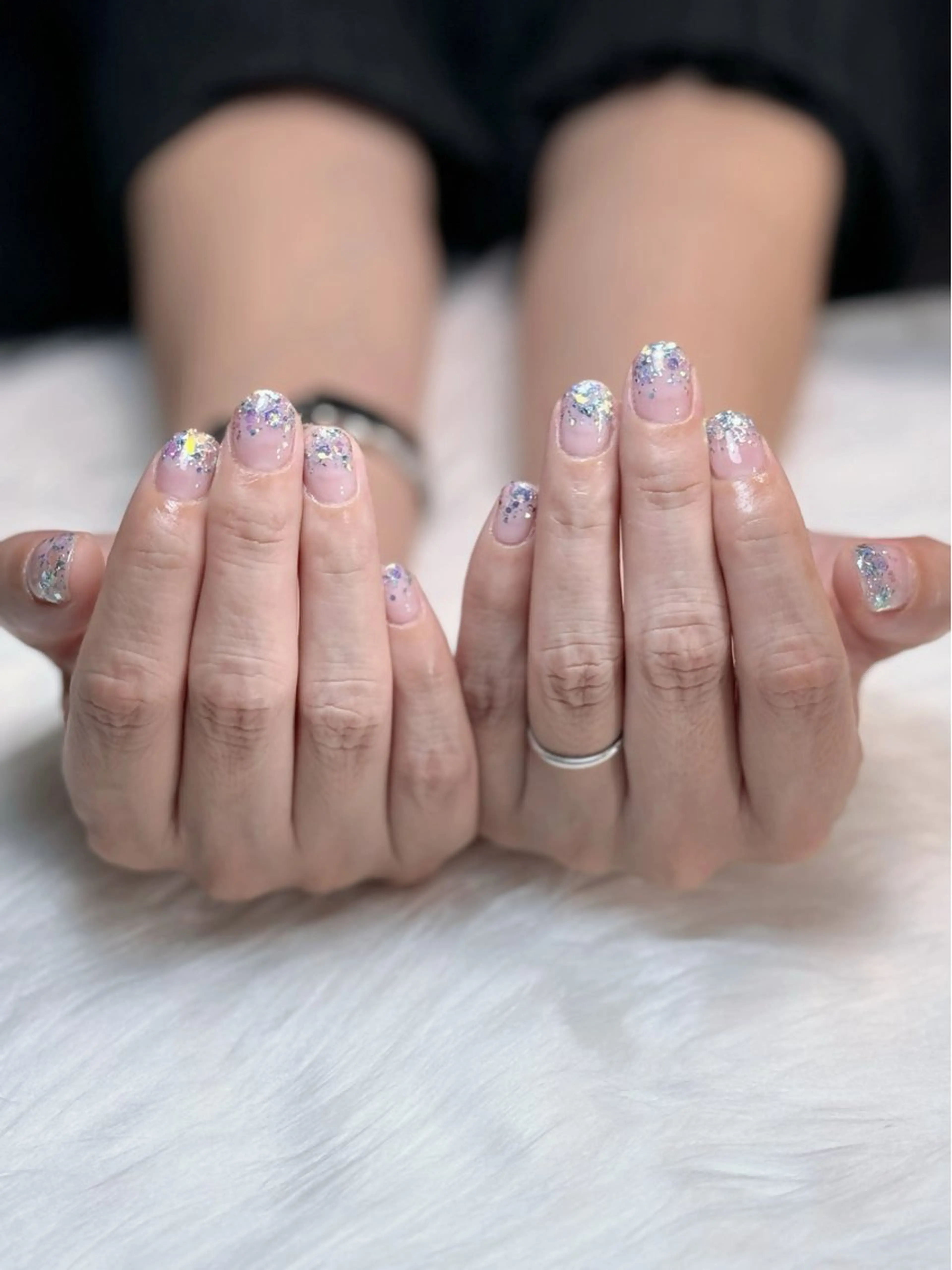 ネイル アートネイル フレンチネイル ジェルネイル グラデーション ラメ(グリッター) nail sideraのネイルデザイン