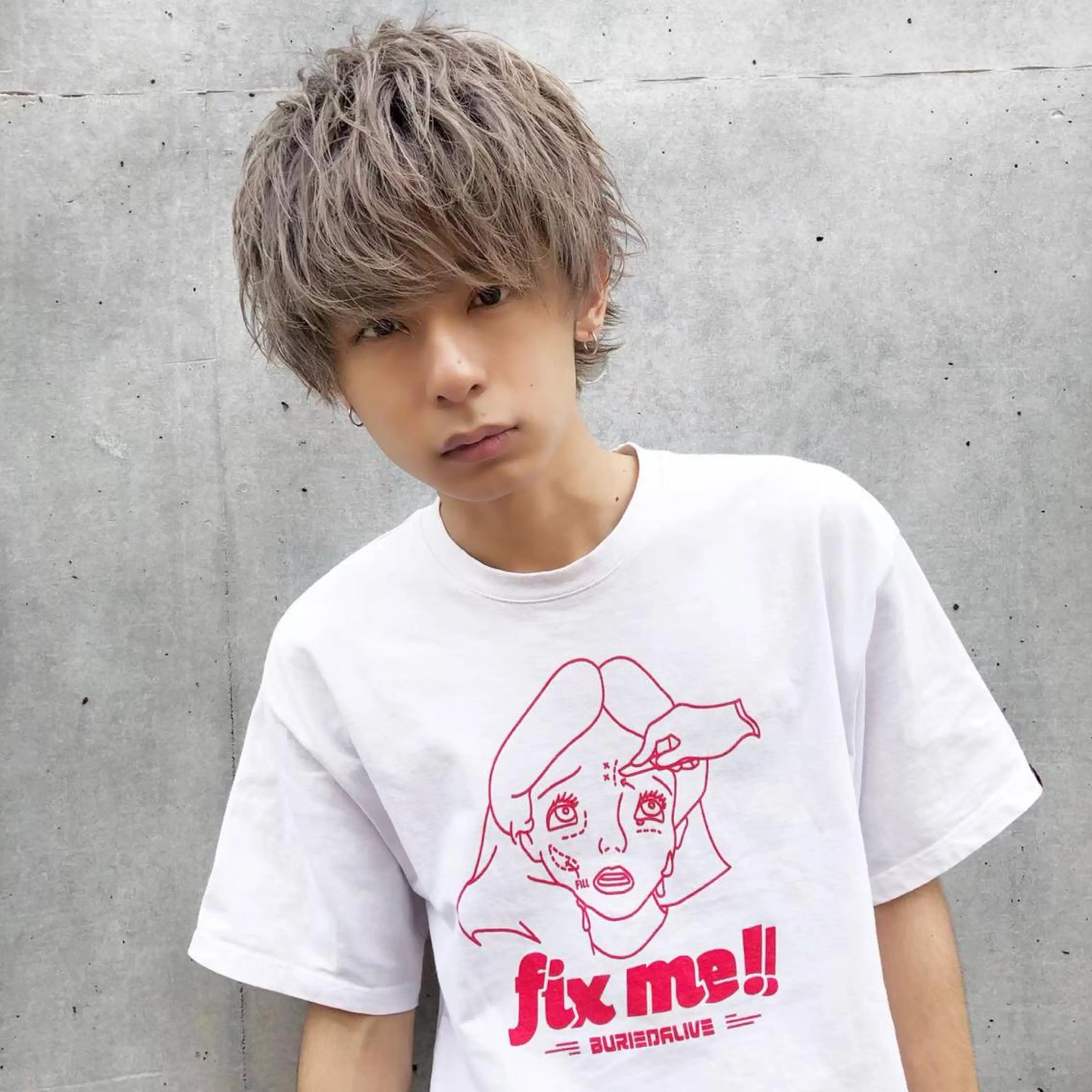 ショート パーマ メンズ カット 🪞ハイトーン🪞 🤍waka🤍のヘアスタイル
