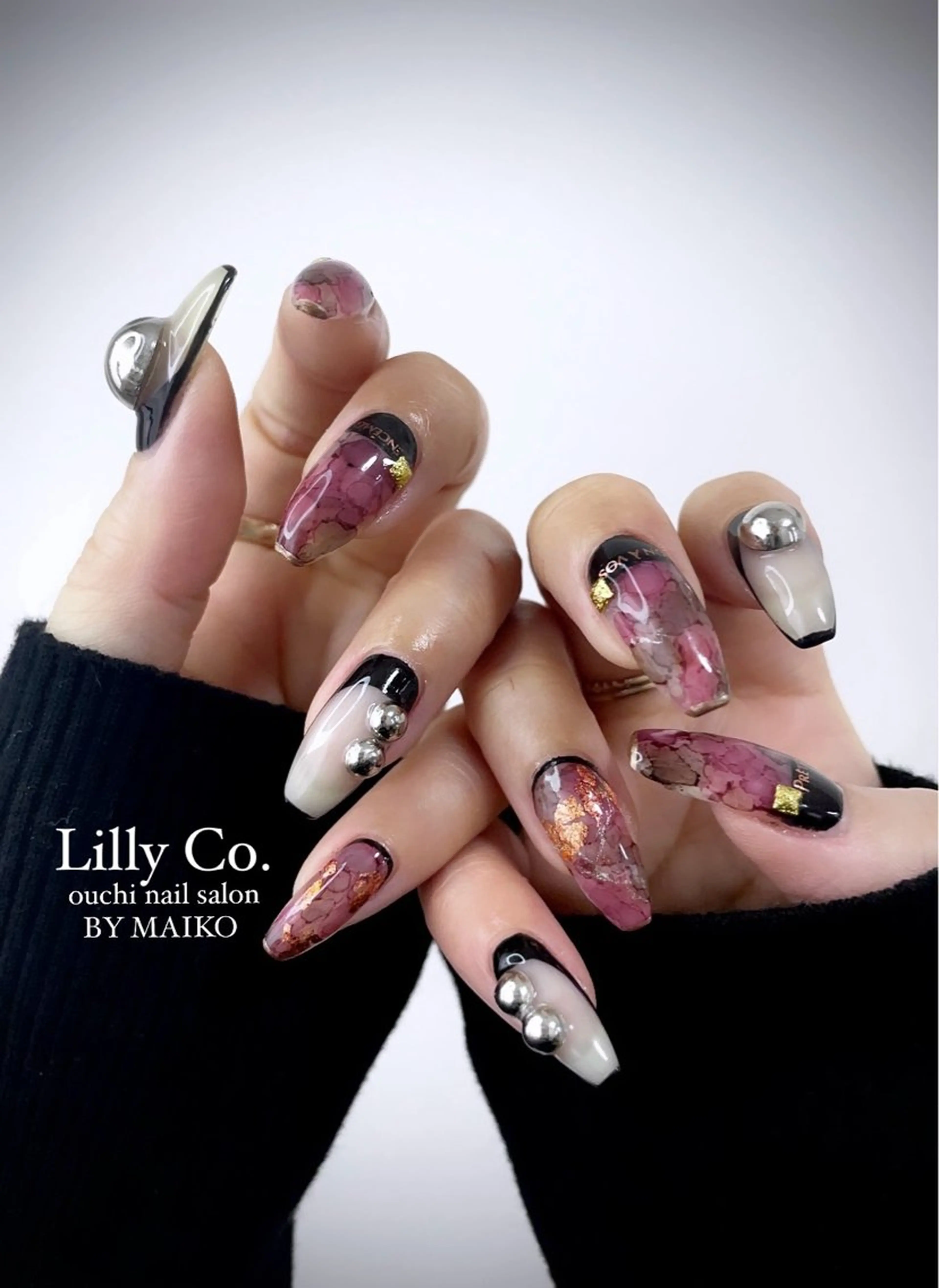 ネイル アートネイル ハンドネイル ハンドケア Lilly Co.のネイルデザイン