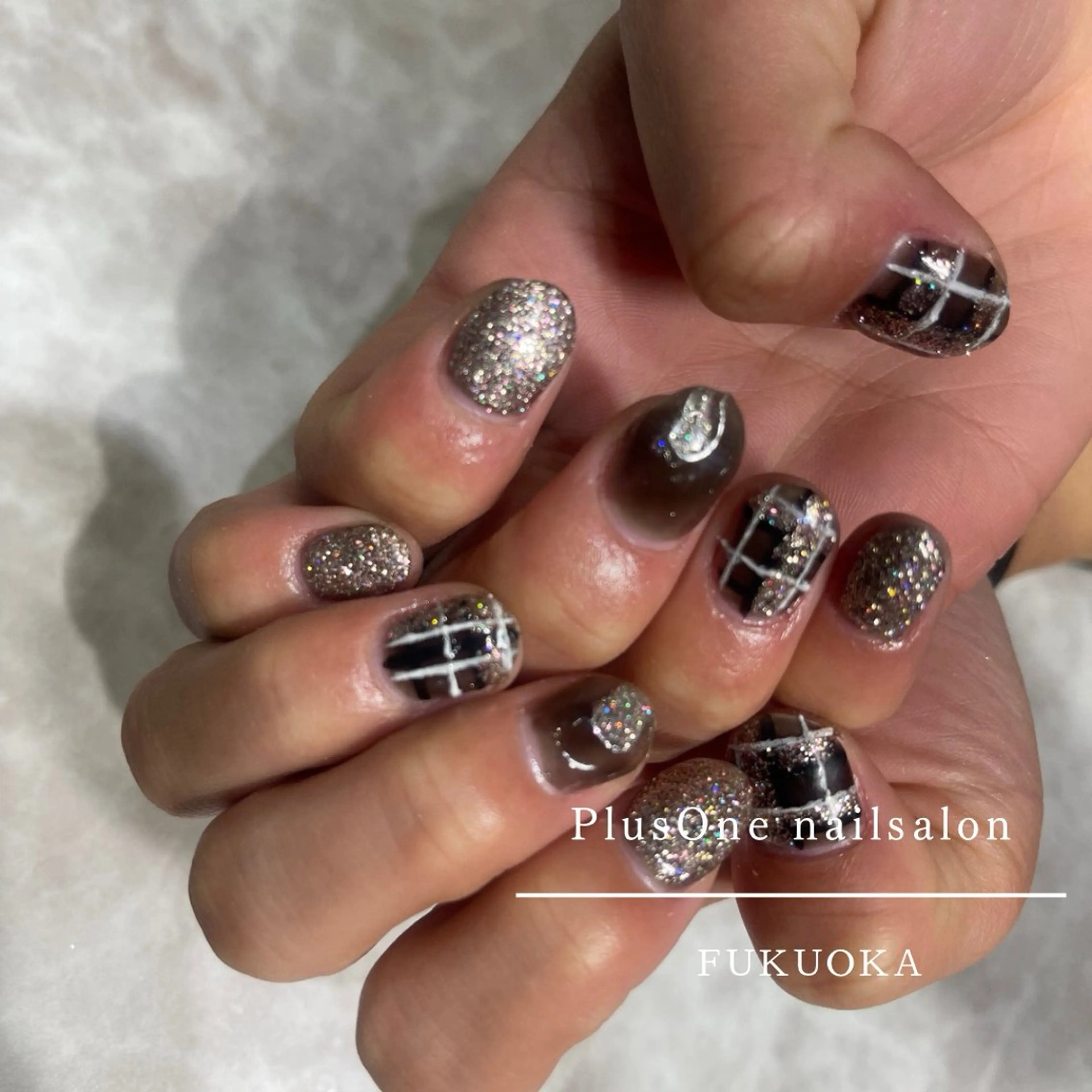 ネイル アートネイル ジェルネイル ラメ(グリッター) ハンドネイル PlusOnenailsalon所属・粕屋ネイル＆耳つぼ 🫧Natsumiのネイルデザイン