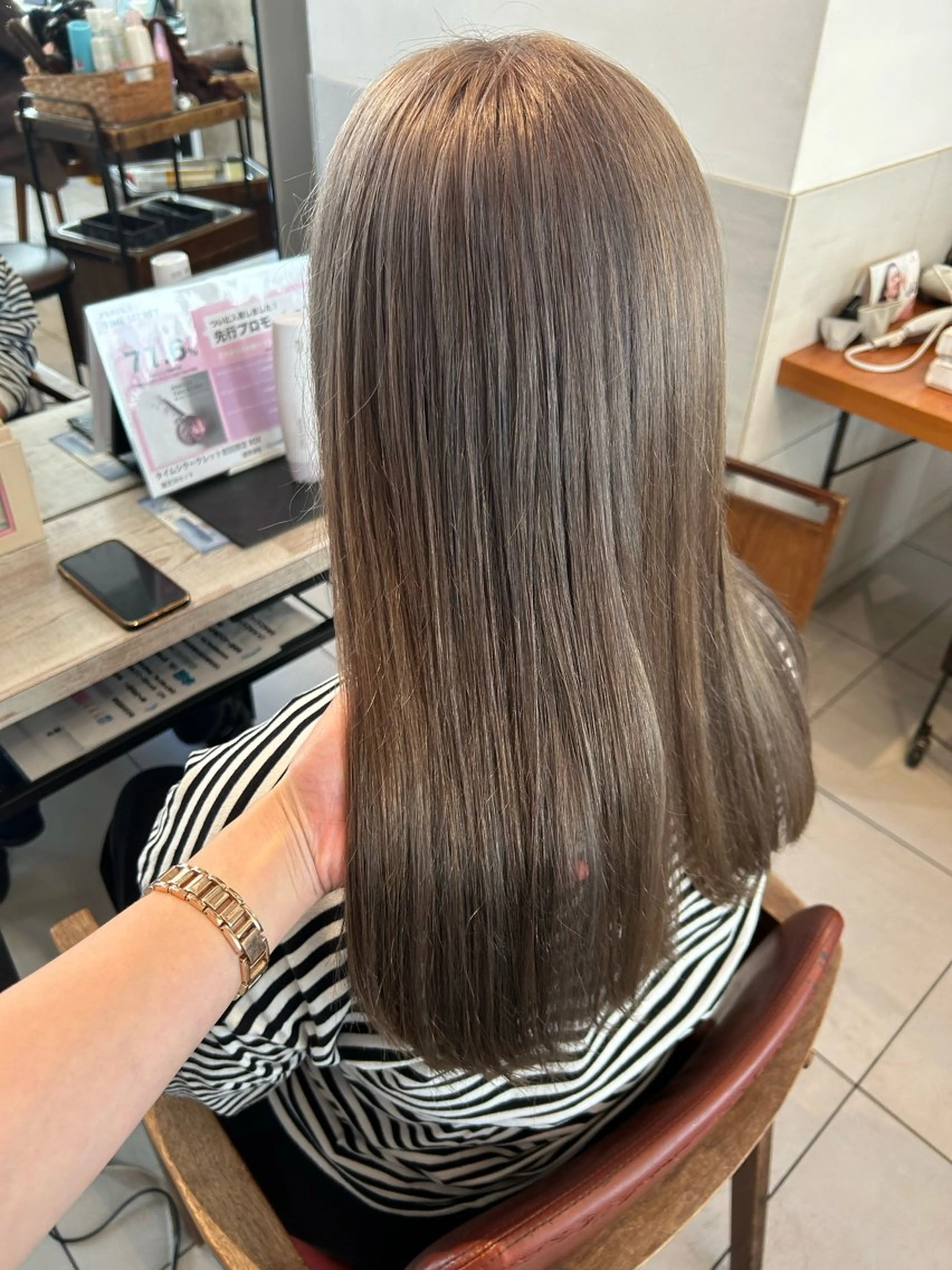 セミロング カラー ヘアカラー トリートメント 艶カラー/耳つぼ/ 浴衣着付け/渡辺奈緒のその他イメージ