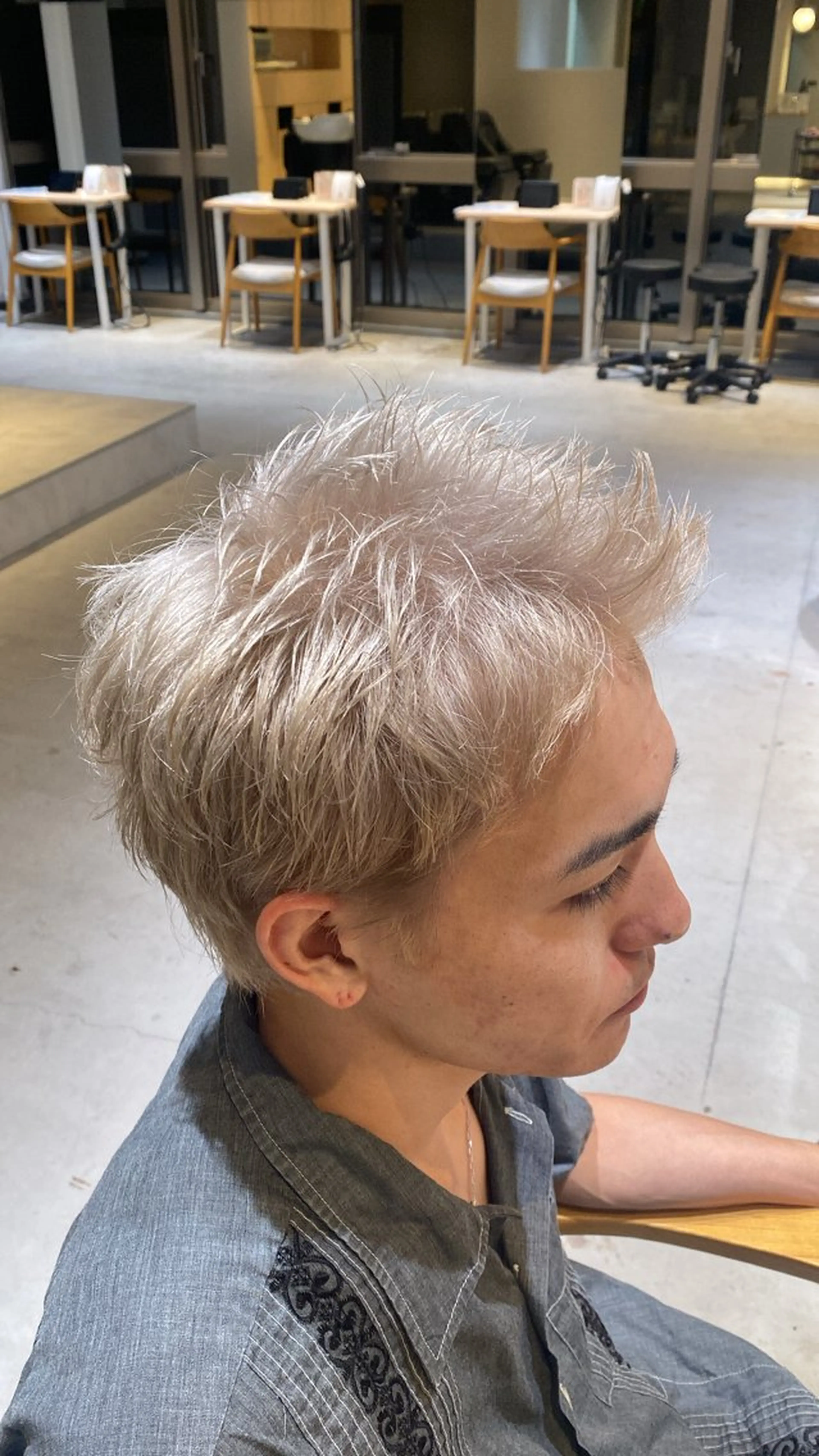 ショート カラー AI　TOKYO hair 名古屋所属・波多野タケシ/ 縮毛矯正特化のヘアスタイル