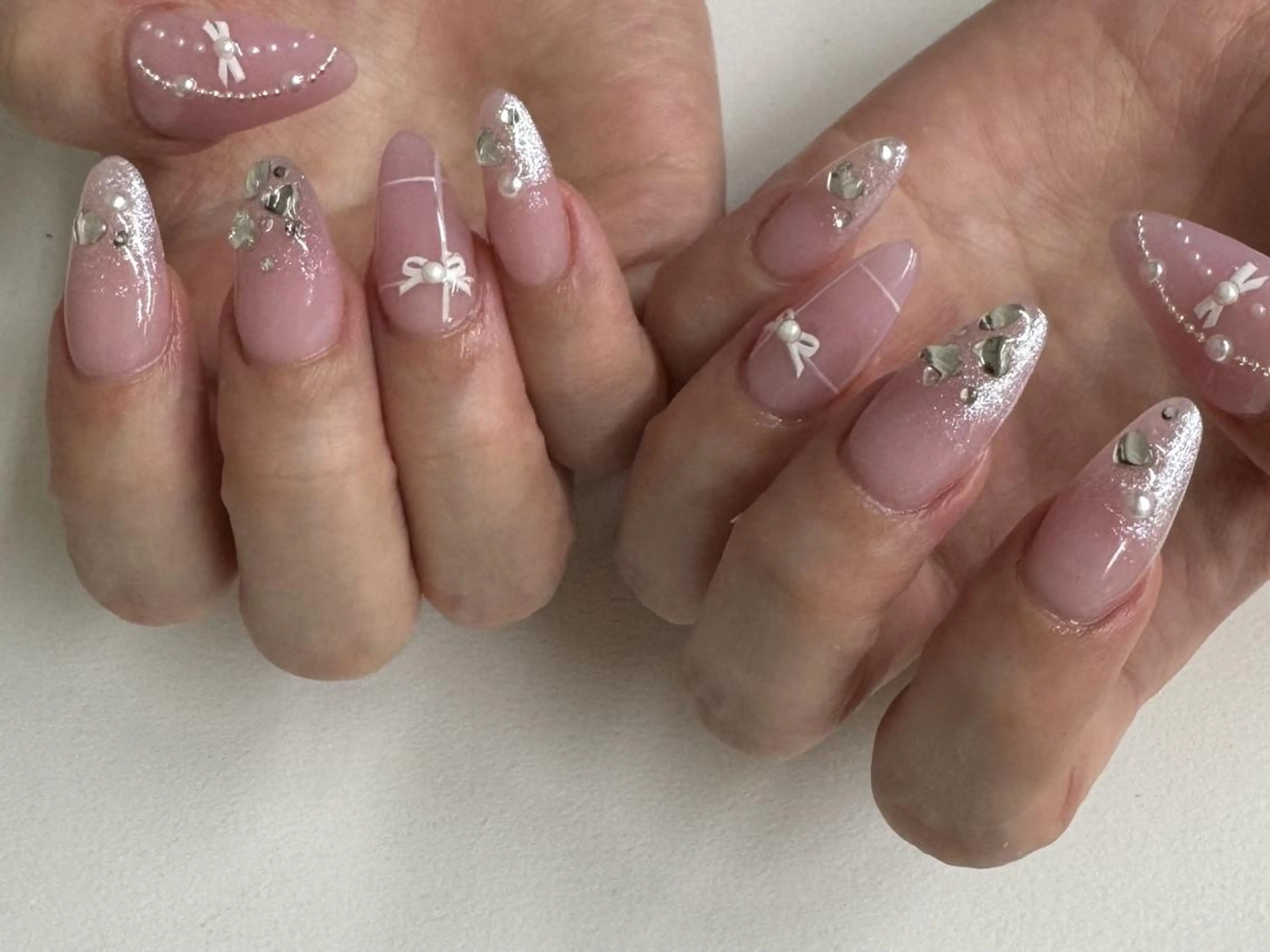ネイル 長さ出し 韓国ネイル ニュアンスネイル スカルプネイル ワンホンネイル nailstudio eviz新宿店のネイルデザイン