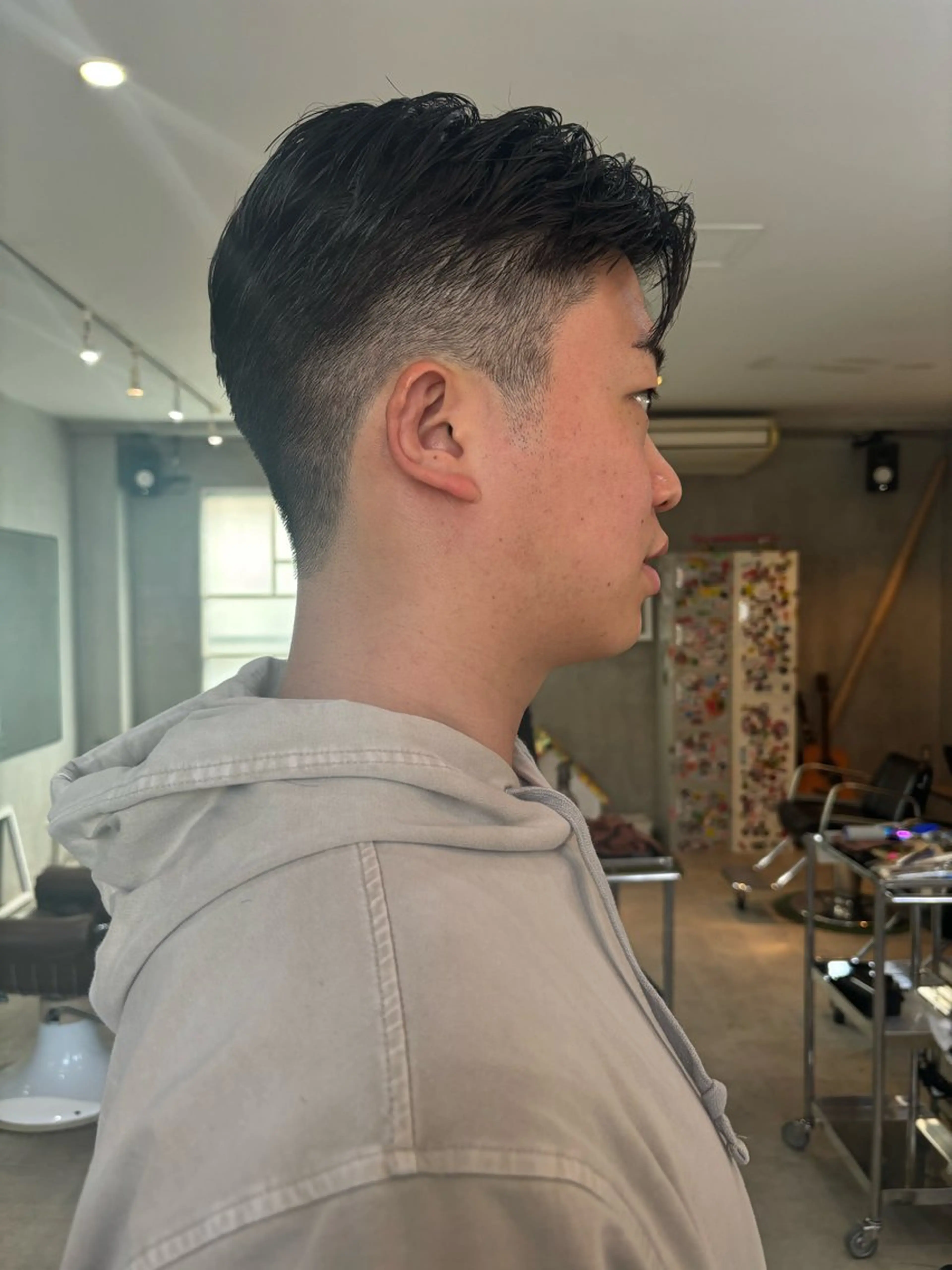 ショート メンズ センターパート フェードカット 刈り上げ ショートヘア ツーブロック刈り上げ Harunaのヘアスタイル
