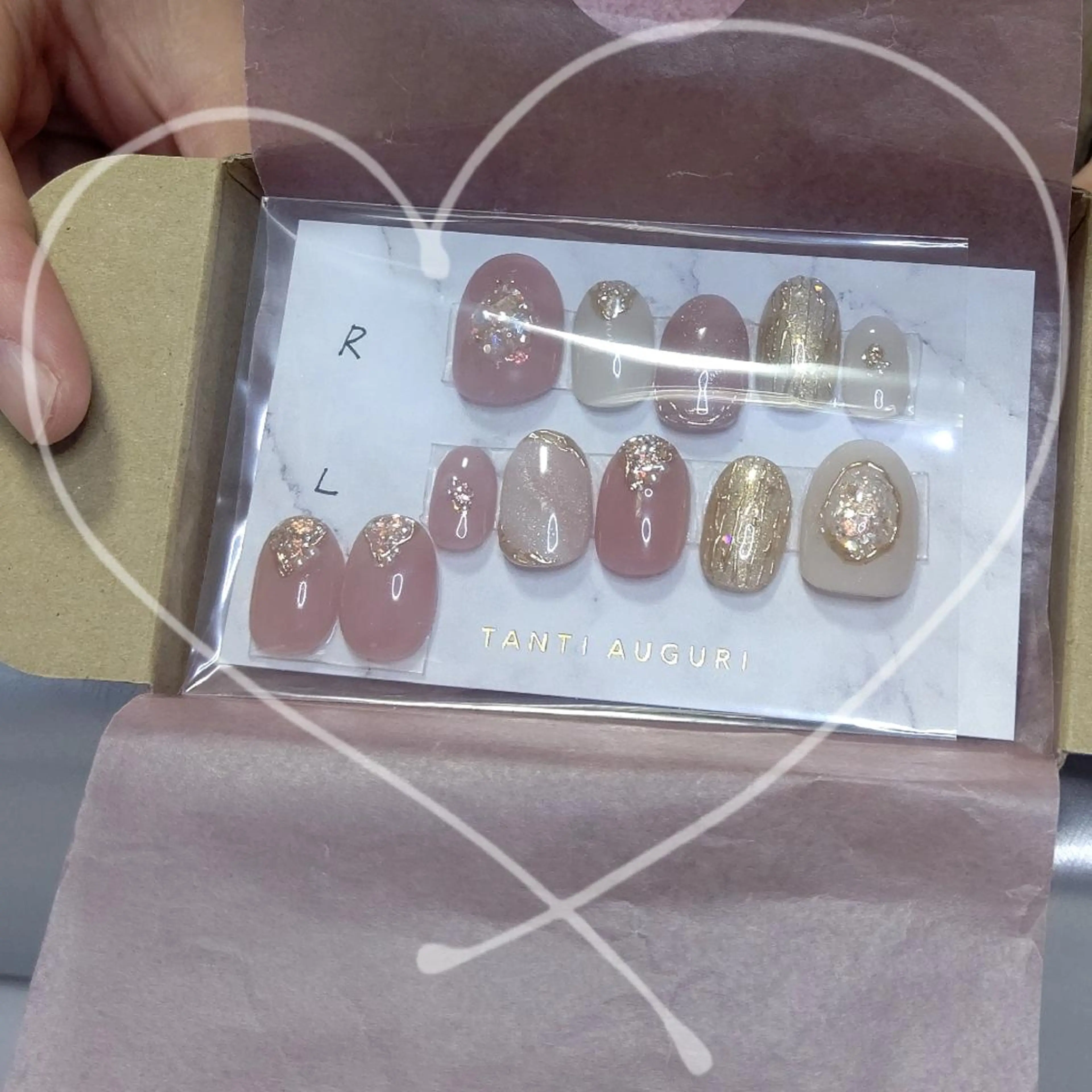 ネイル ラヴィアン ローズのネイルデザイン