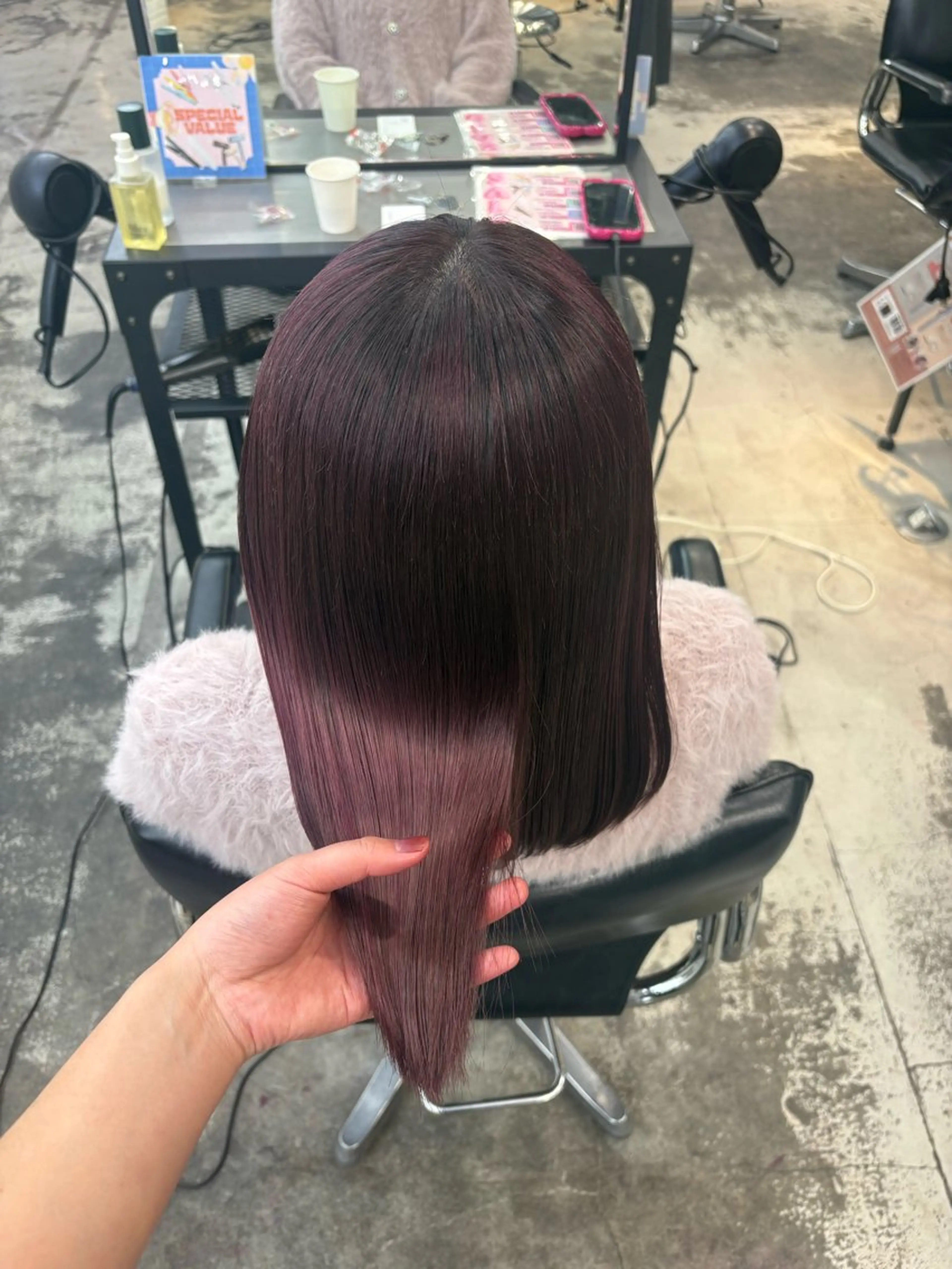 ロング カラー ヘアカラー トリートメント ハイトーン×デザイン 🪽🫧HIKARIのヘアスタイル