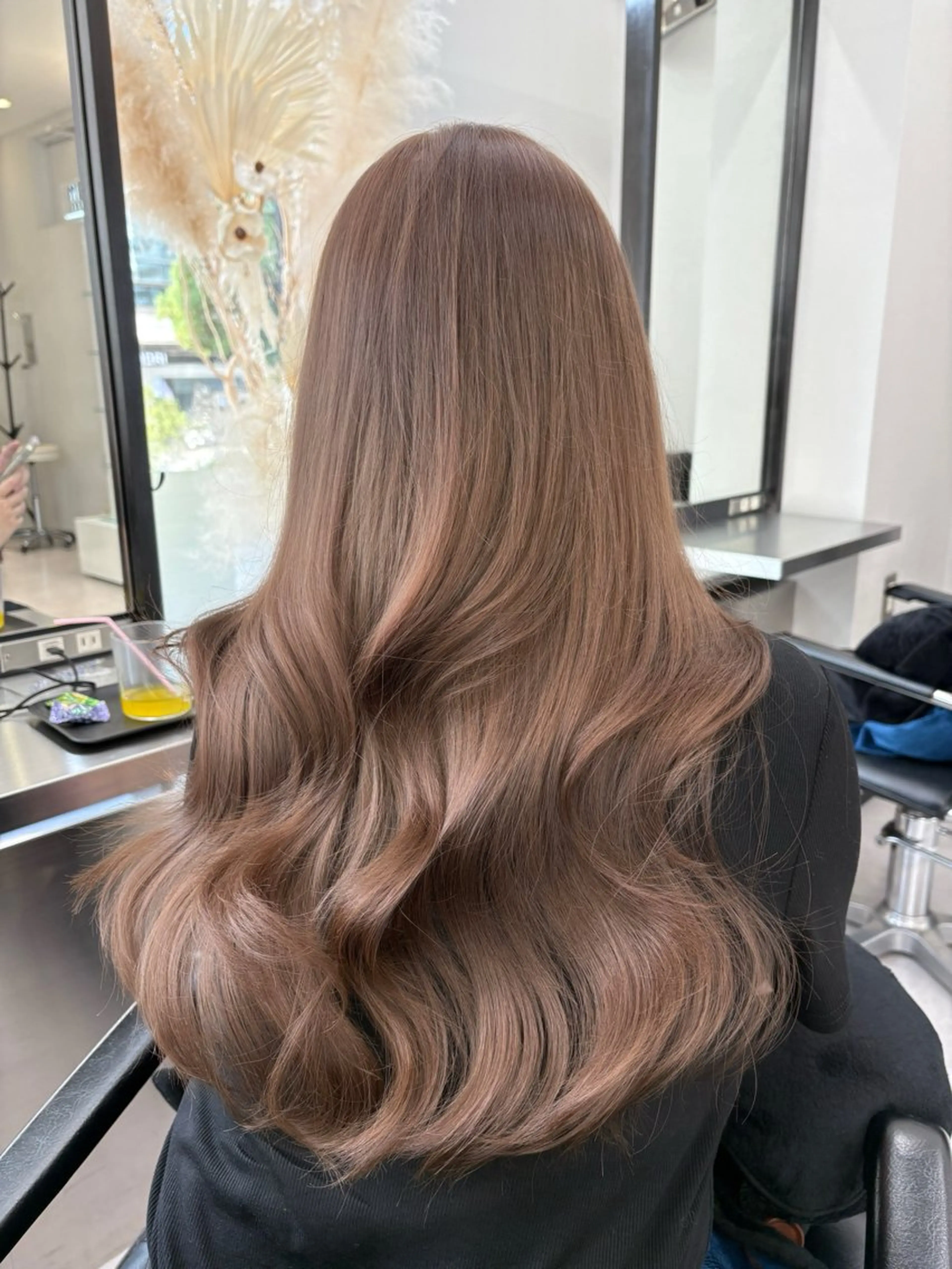 ロング カラー アディクシーカラー アッシュ アッシュブラック ベージュカラー 黒髪 カット ヘアカラー トリートメント Ardore 韓国風カラー大阪のヘアスタイル