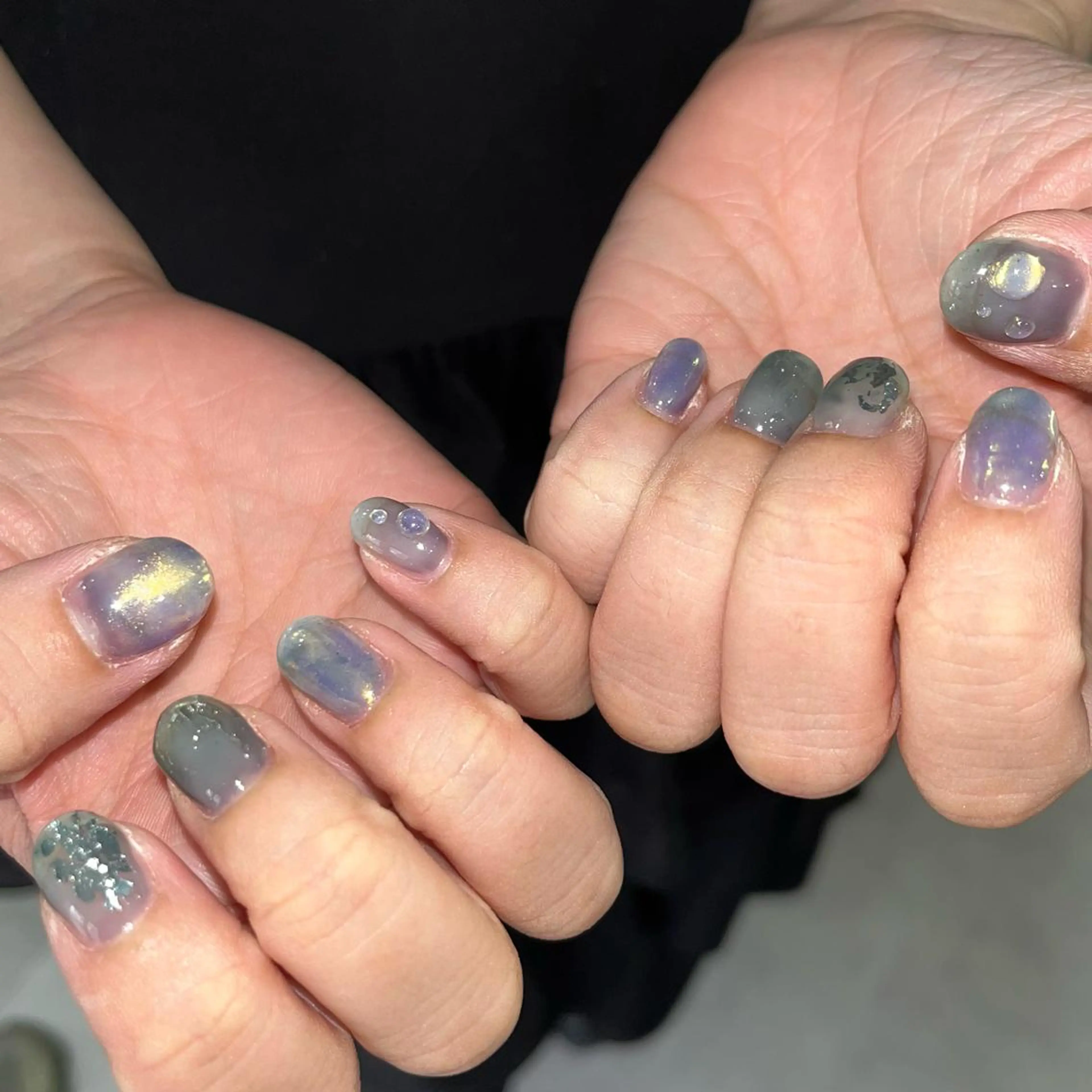 ネイル 🪐富島彩夏 /海外nail🪐のネイルデザイン