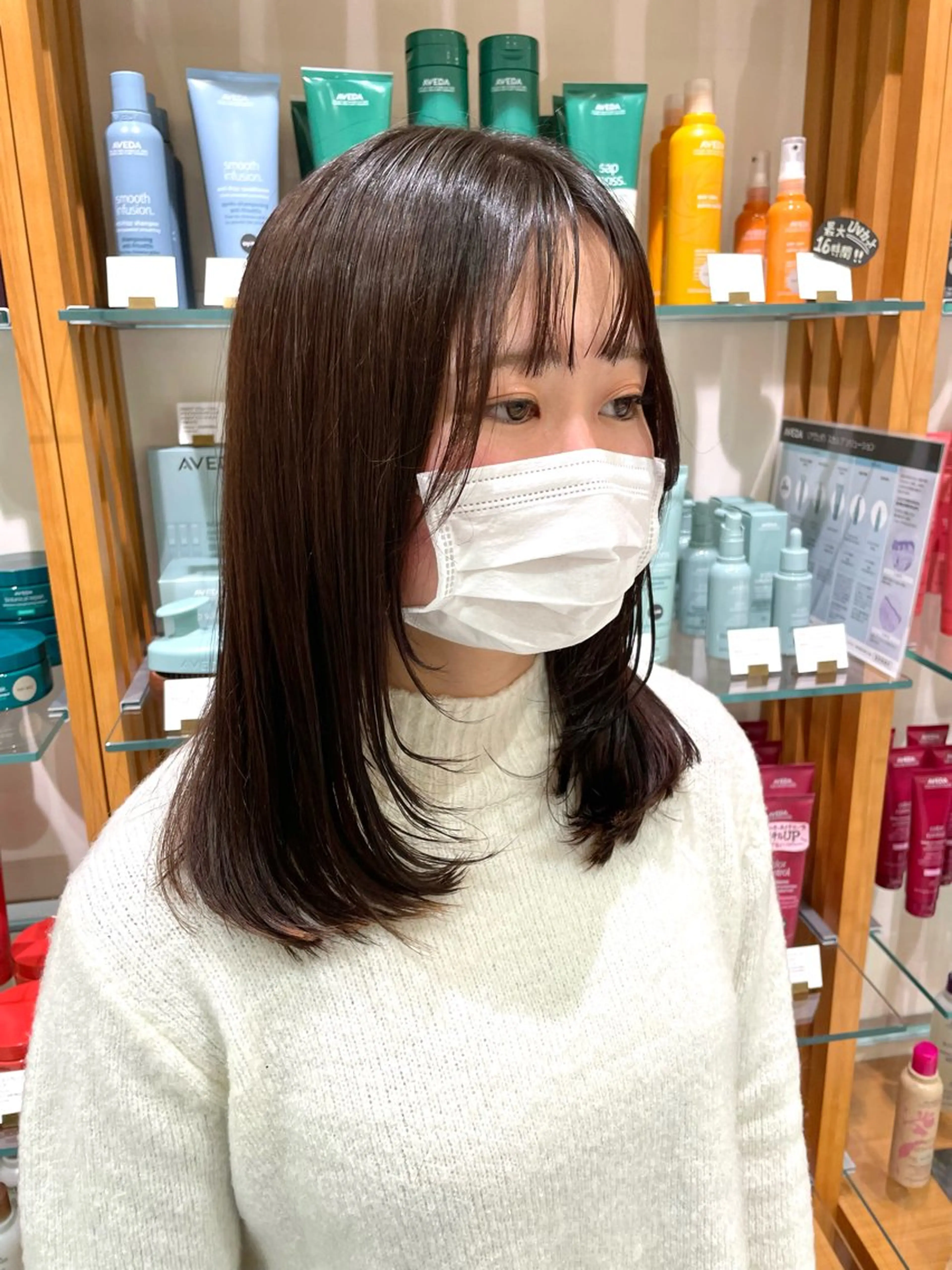 セミロング behive  駅前店所属・菊地 桃花のヘアスタイル