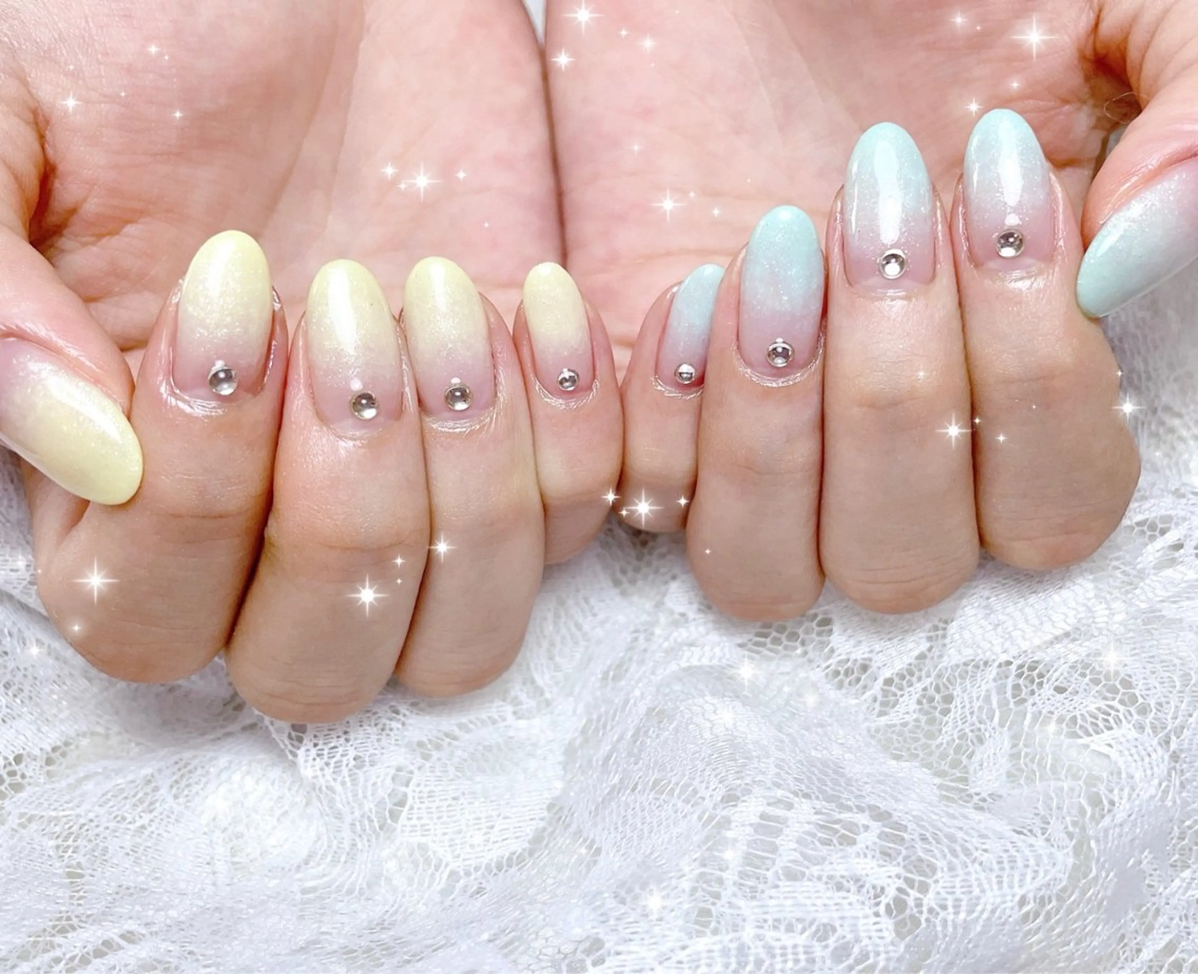 ネイル グラデーション パステルネイル ハンドネイル FLARE NAIL フレアネイルのネイルデザイン