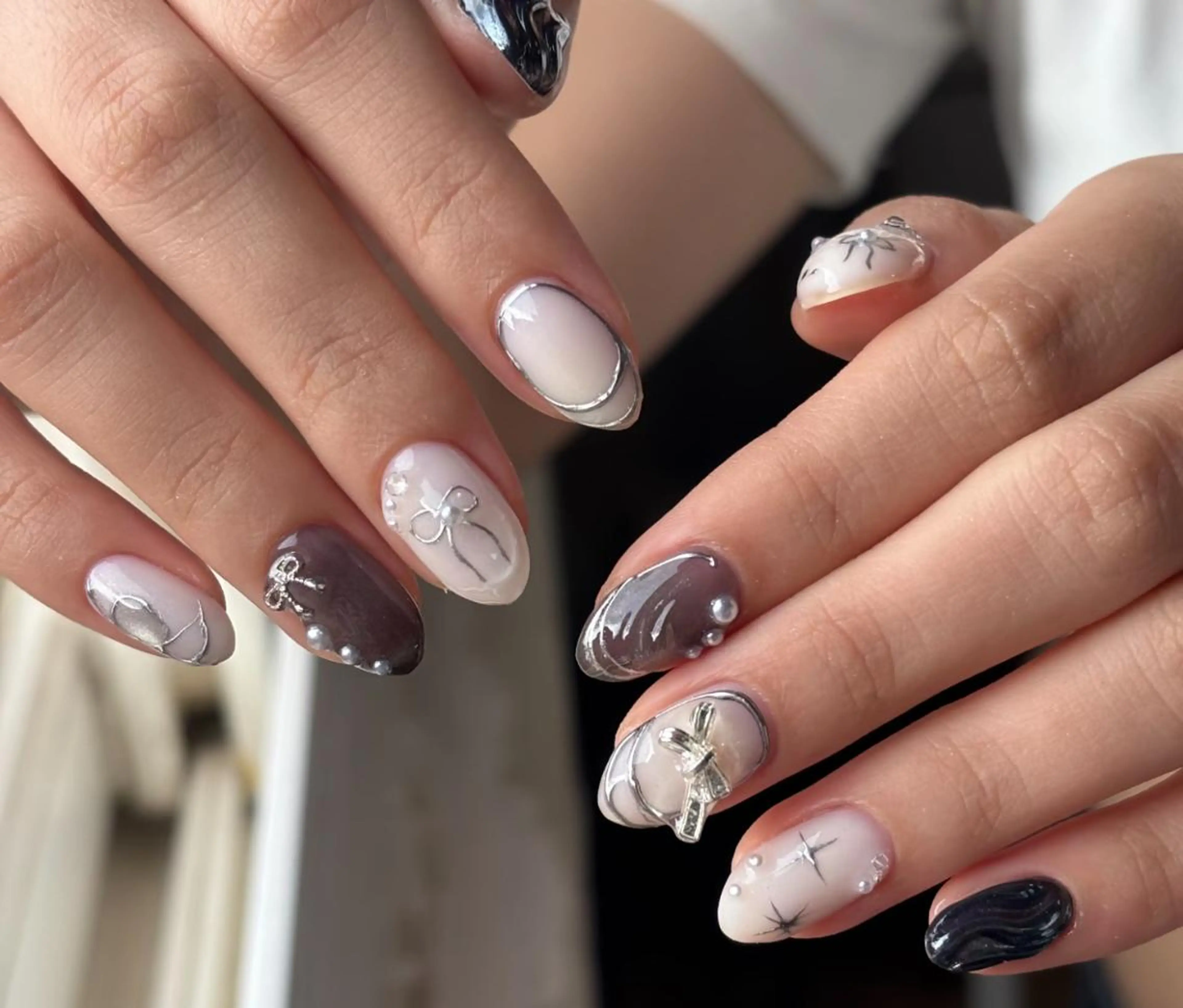 ネイル ハンドネイル 🎀 Ayaka_nailのネイルデザイン