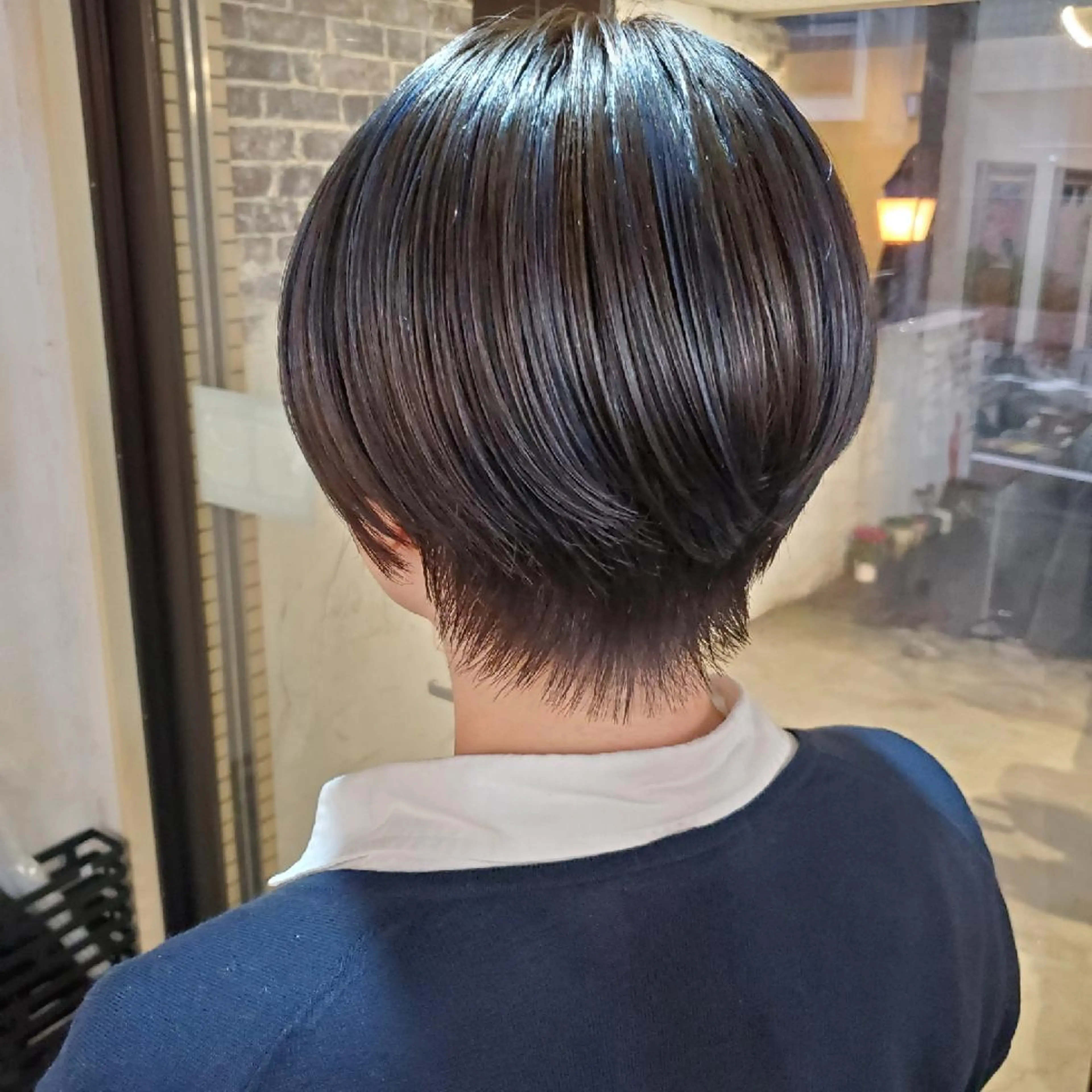 ショート カラー 切りっぱなしボブ ショートボブ ショートレイヤー ハンサムショート バレイヤージュ カット ヘアカラー トリートメント フリーランス所属・韓国ヘア レイヤー くびれヘアMATSUのヘアスタイル
