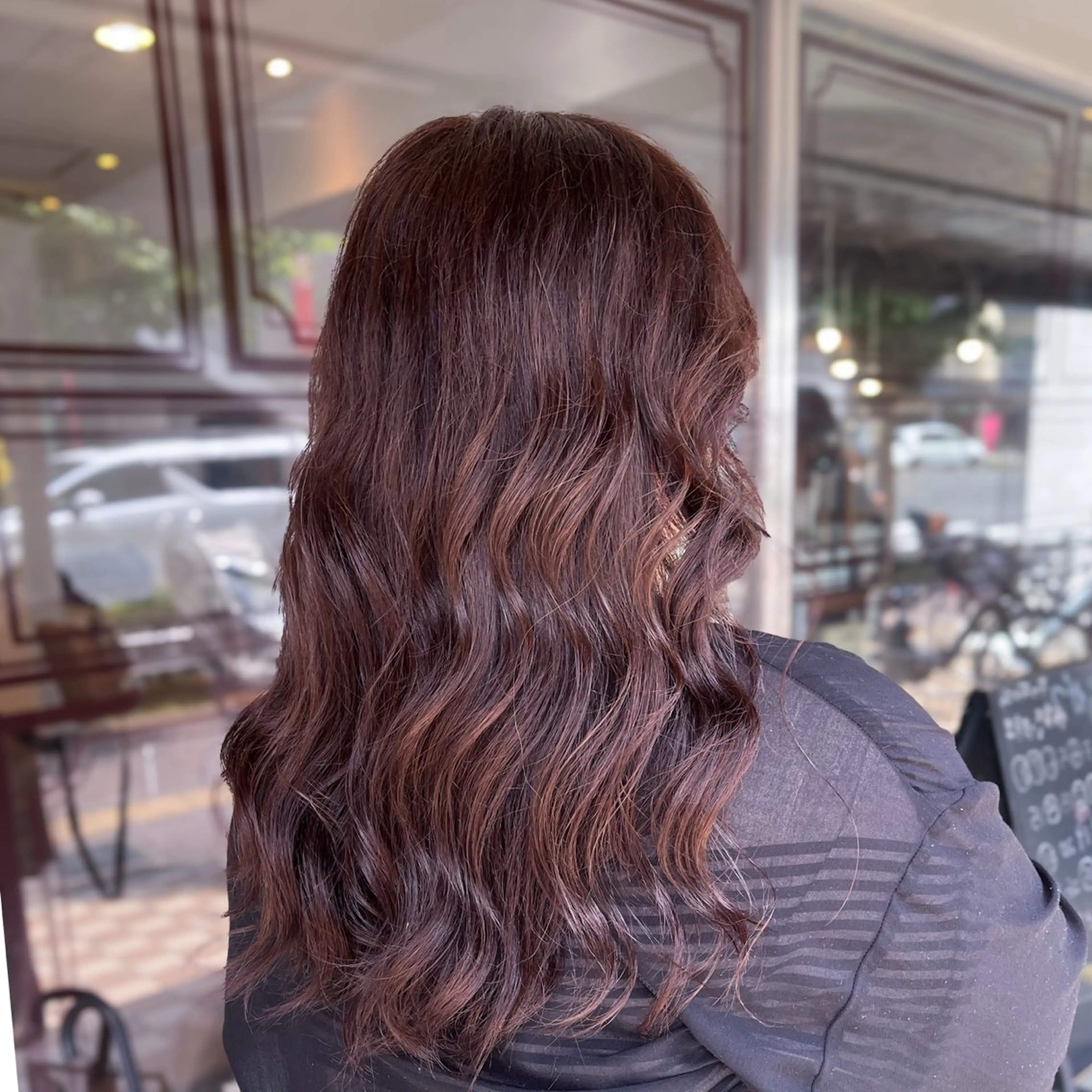 ロング カラー ヘアカラー なかやま みおのヘアスタイル