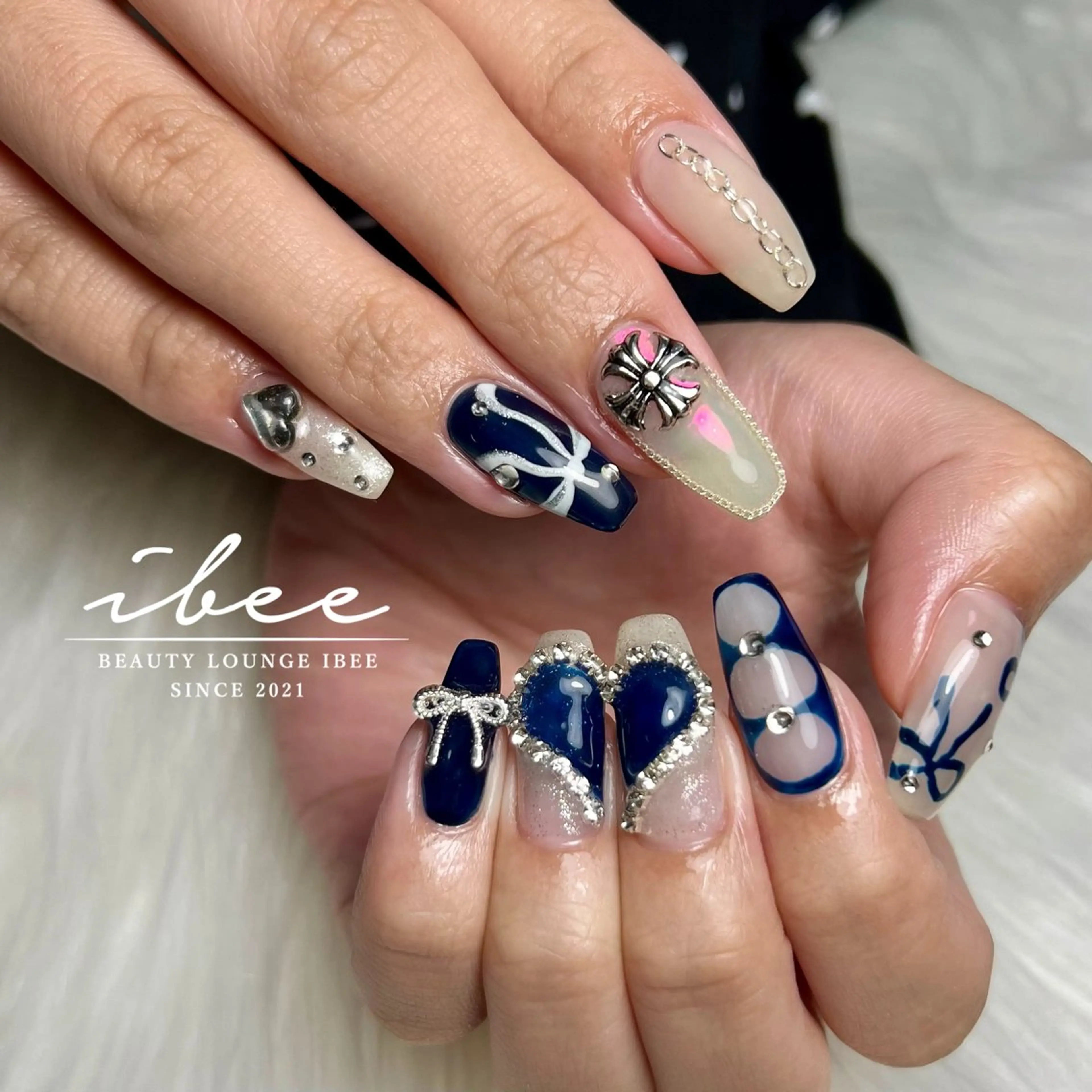 ネイル ハンドネイル ibee nail 🤍yumiのネイルデザイン