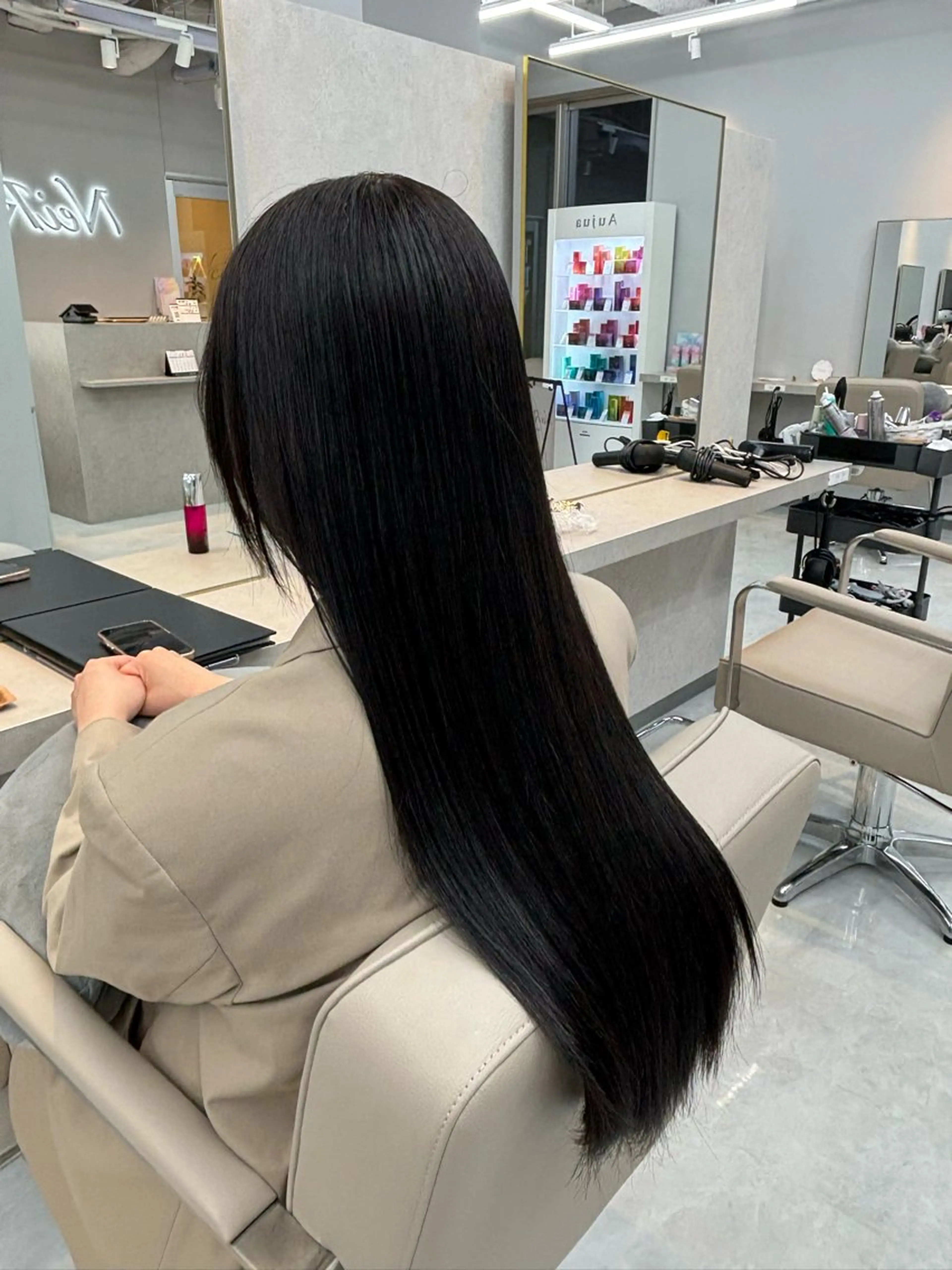 ロング ヘアカラー 山崎 隼のヘアスタイル
