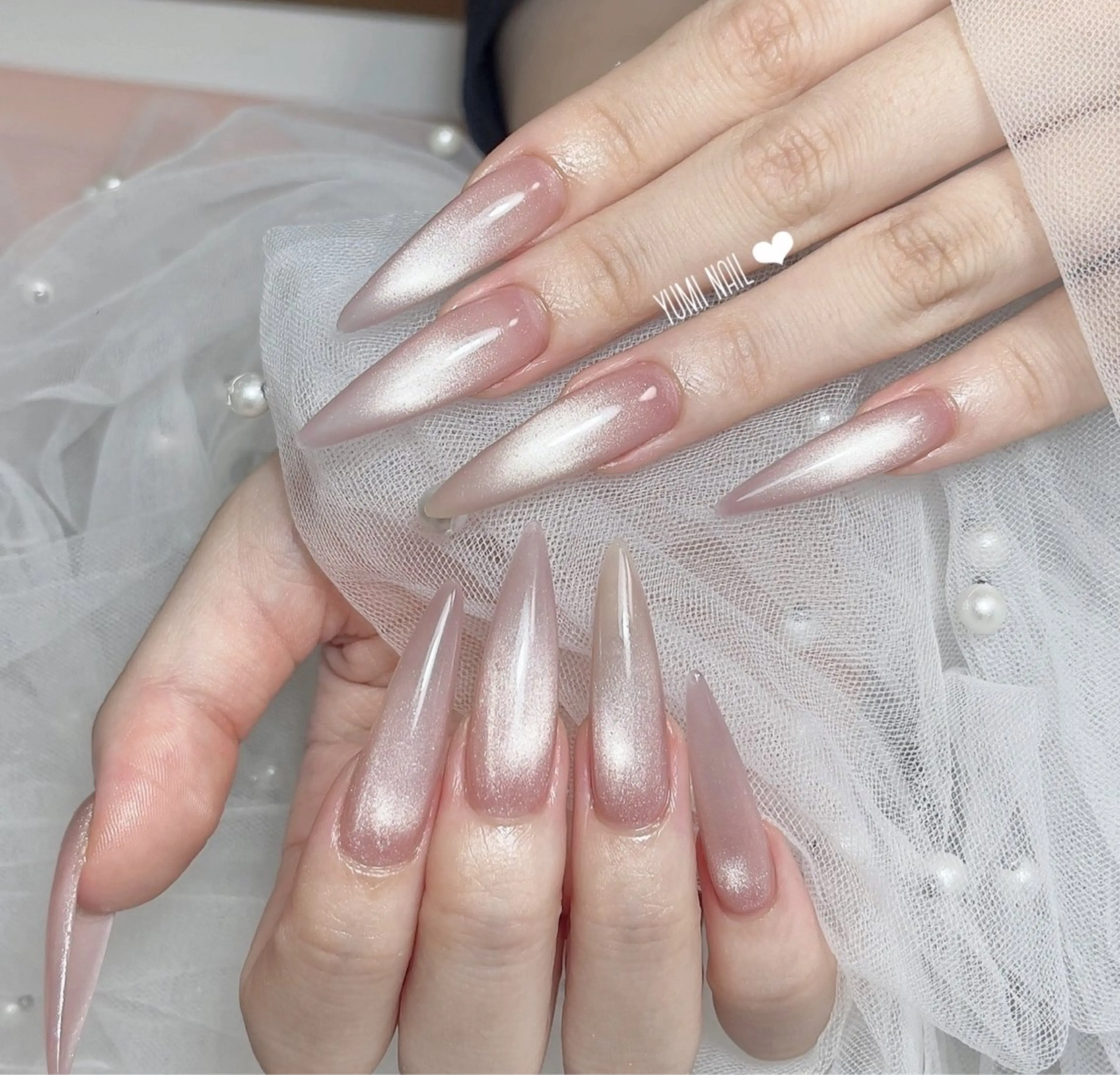 ネイル ハンドネイル 𝐲𝐮𝐦𝐢🎀 デザイン長さ出し専門のネイルデザイン